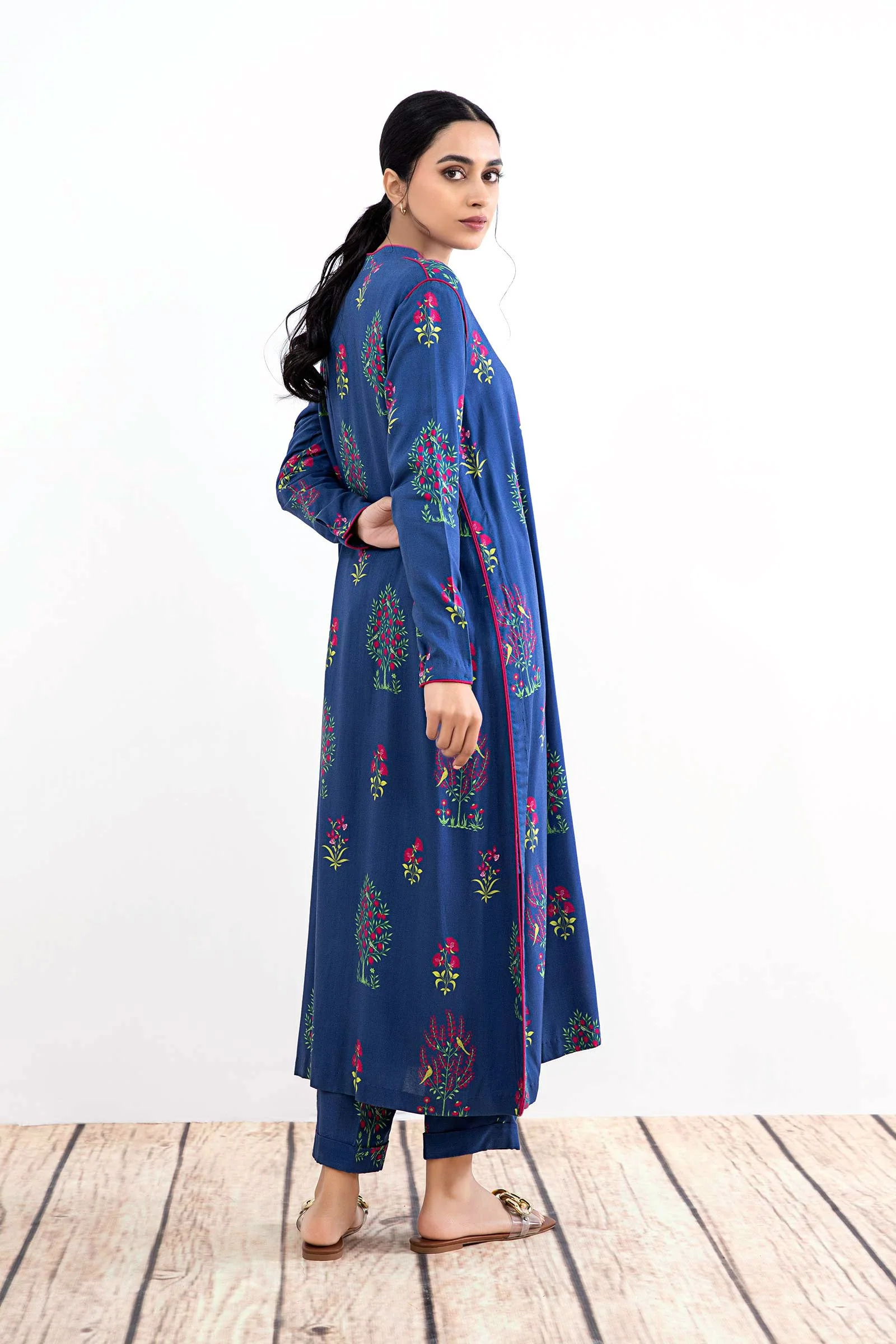 2 Piece Printed Arabic Lawn Suit - Image 5