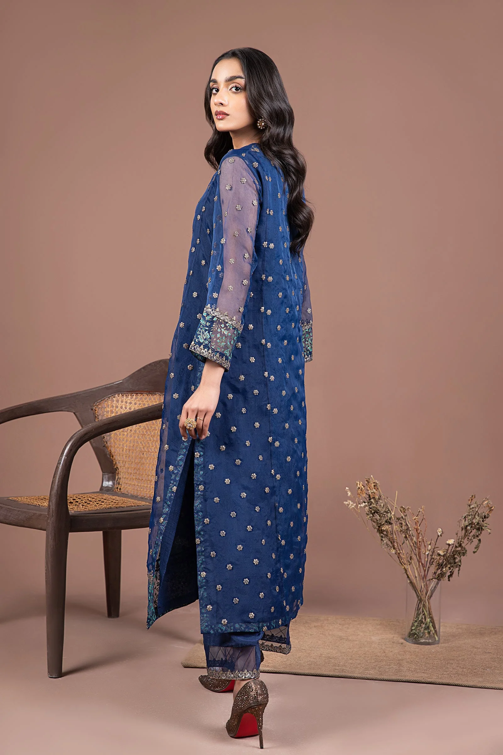 2 Pc Embroidered Organza Suit - Image 8