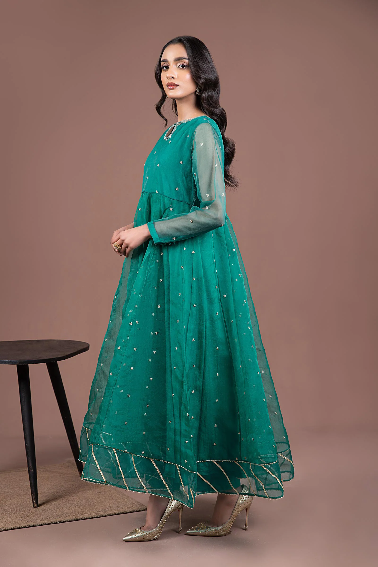 2 Piece Embroidered Organza Suit - Image 4
