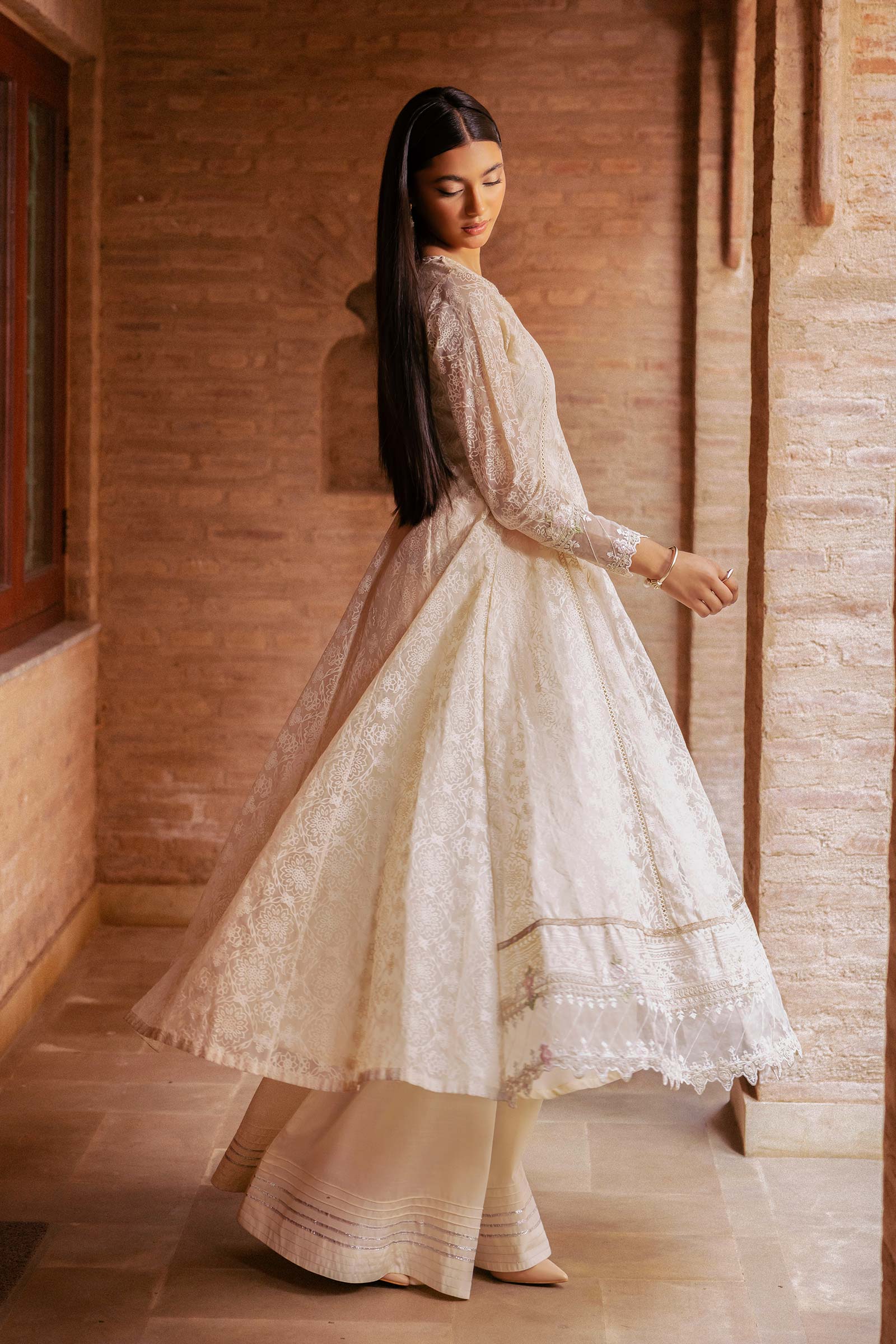 Embroidered Organza Pishwas - Image 3