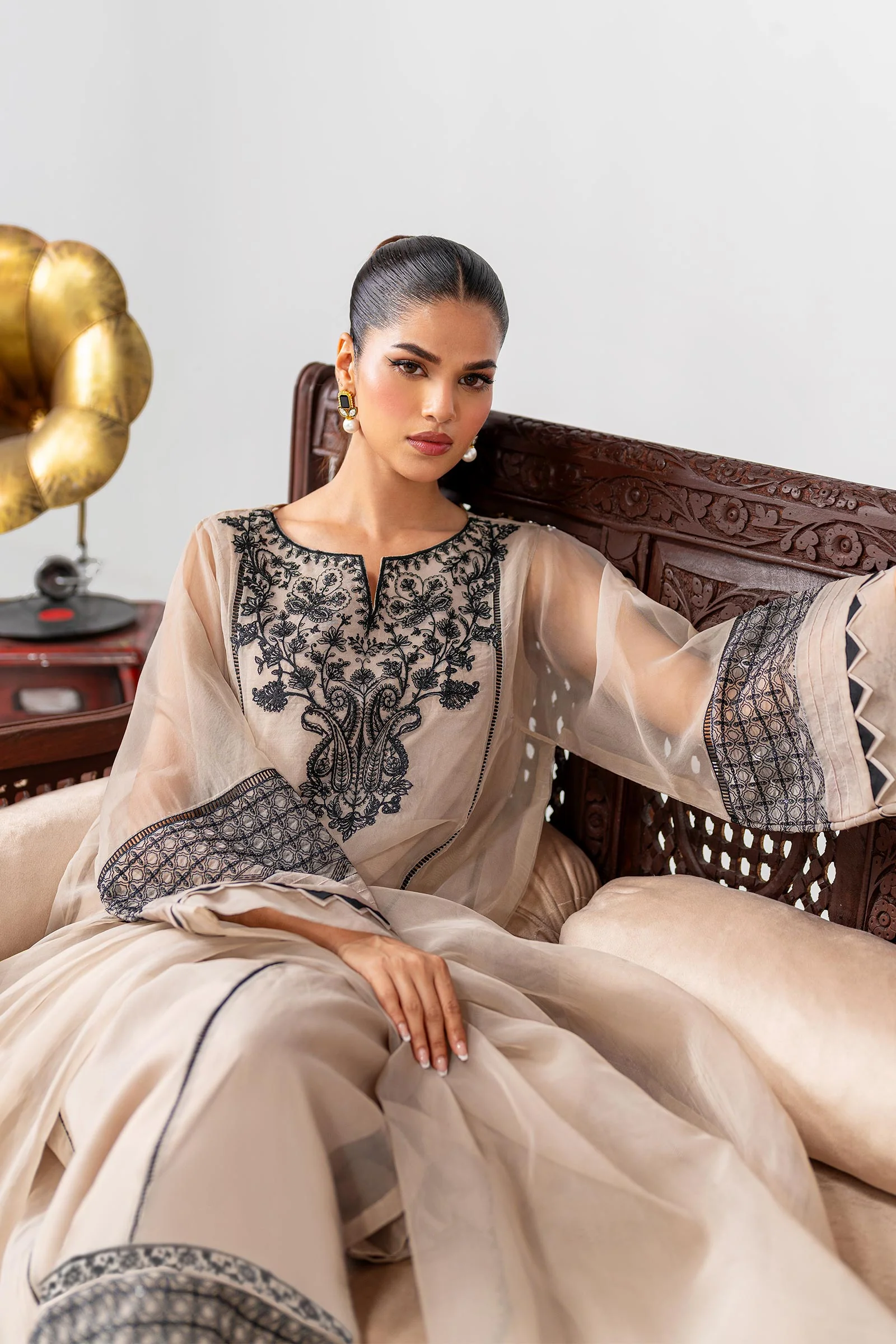 3 Piece Embroidered Organza Suit - Image 4