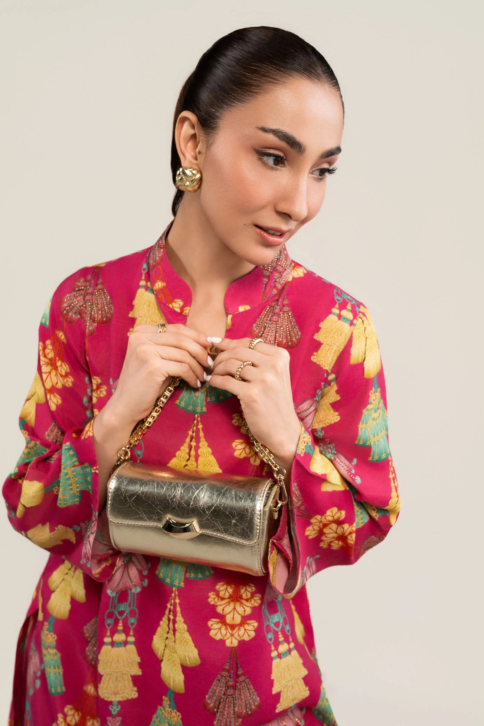 2 Pc Embellished Crepe Suit - Image 6