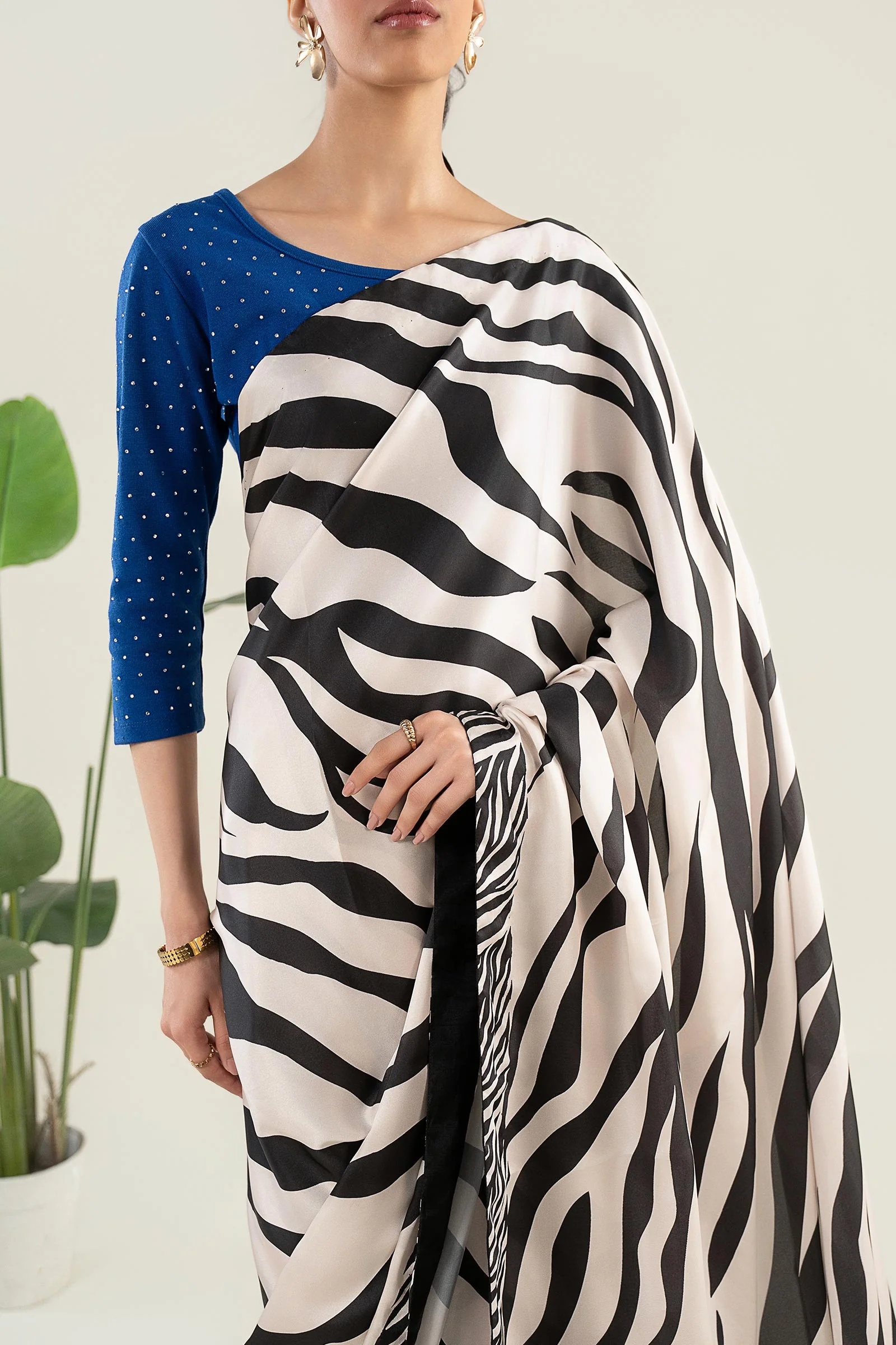 Embellished Silk Saree - Image 12