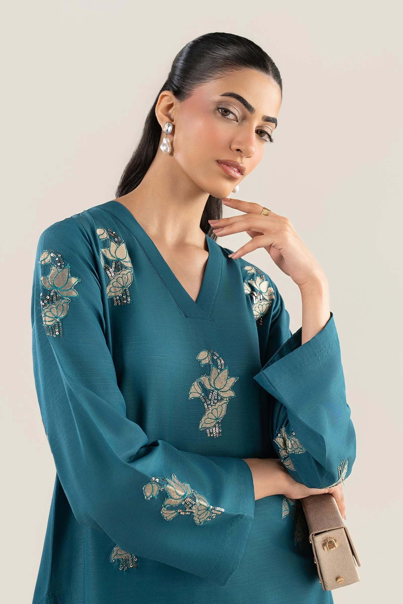 3 Pc Embroidered Raw Silk Suit - Image 5