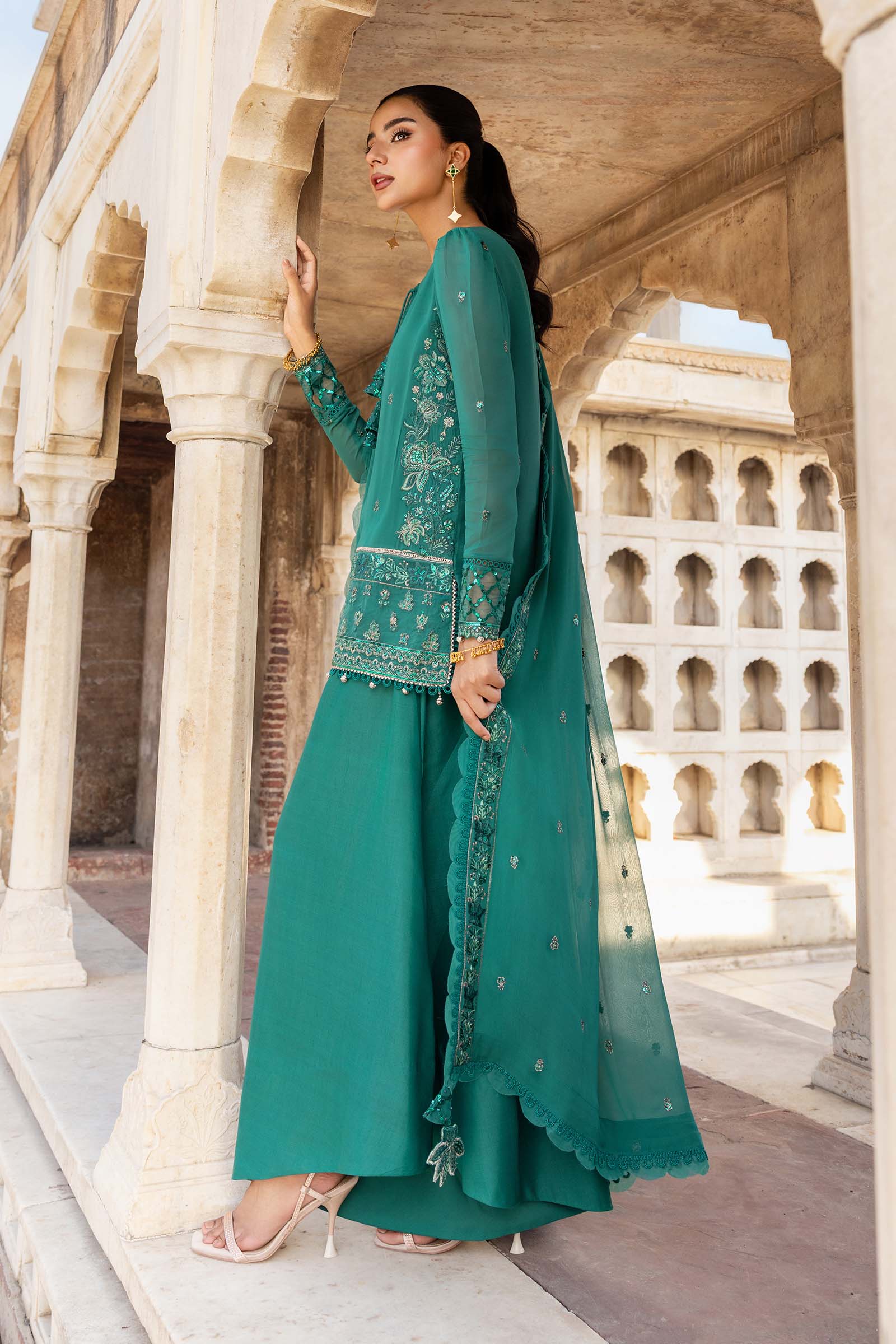 3 Pc Unstitched Embroidered Chiffon Suit - Image 5