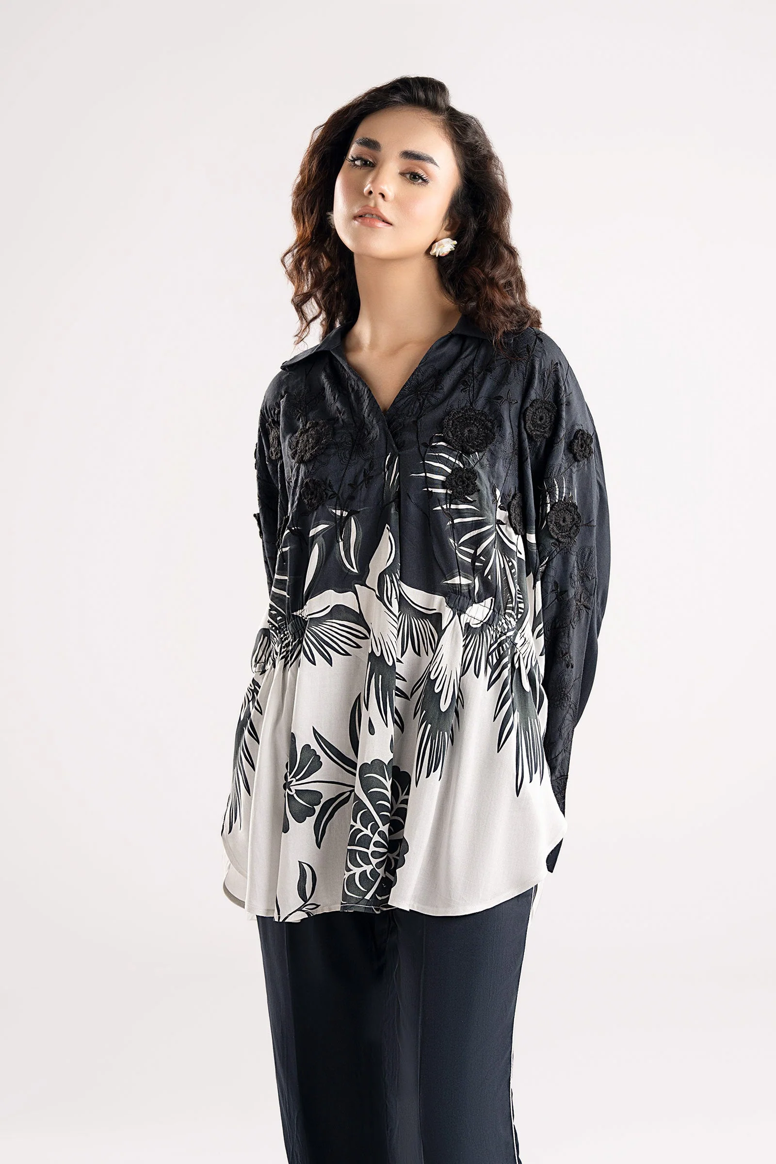 2 Pc Printed Arabic Lawn Suit - Image 2