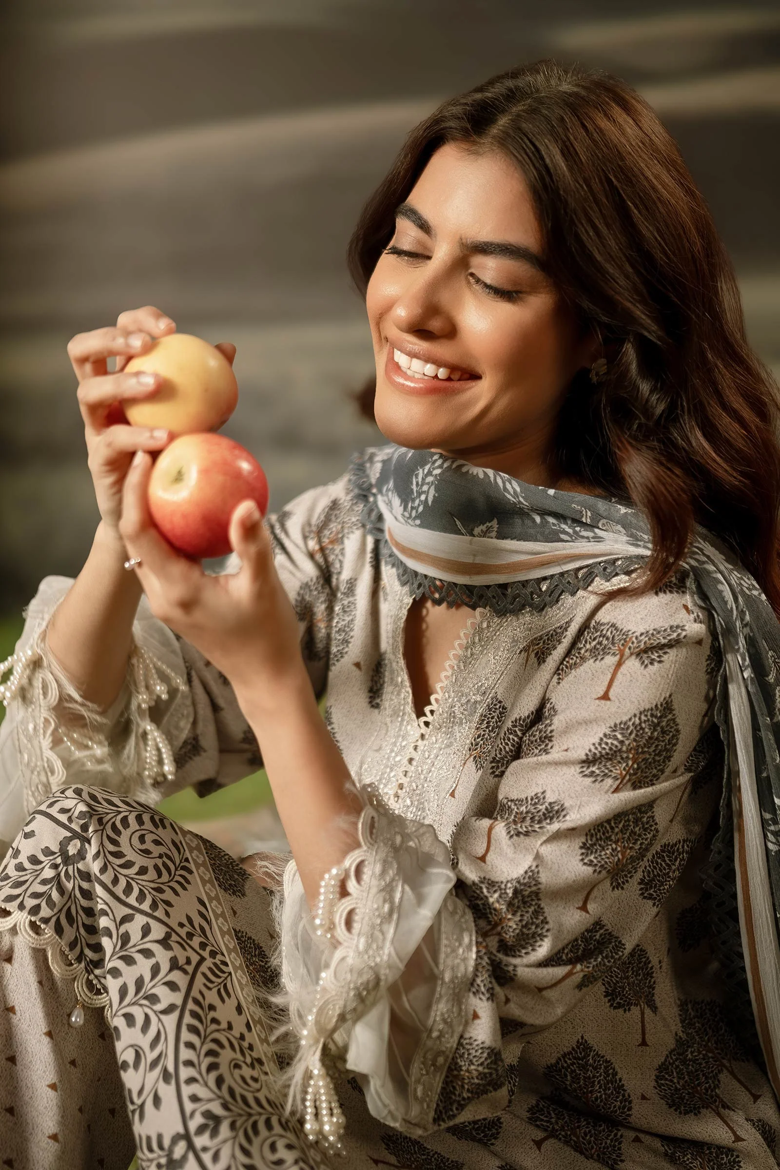 3 Pc Unstitched Embroidered Arabic Lawn Suit | MB-PFUS25-03A - Image 6