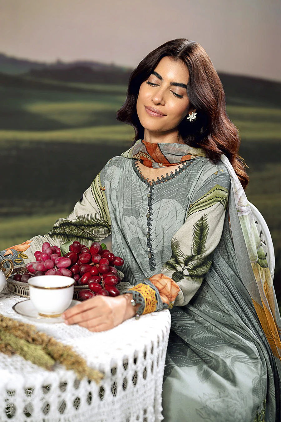 3 Pc Unstitched Embroidered Arabic Lawn Suit | MB-PFUS25-06A - Image 2