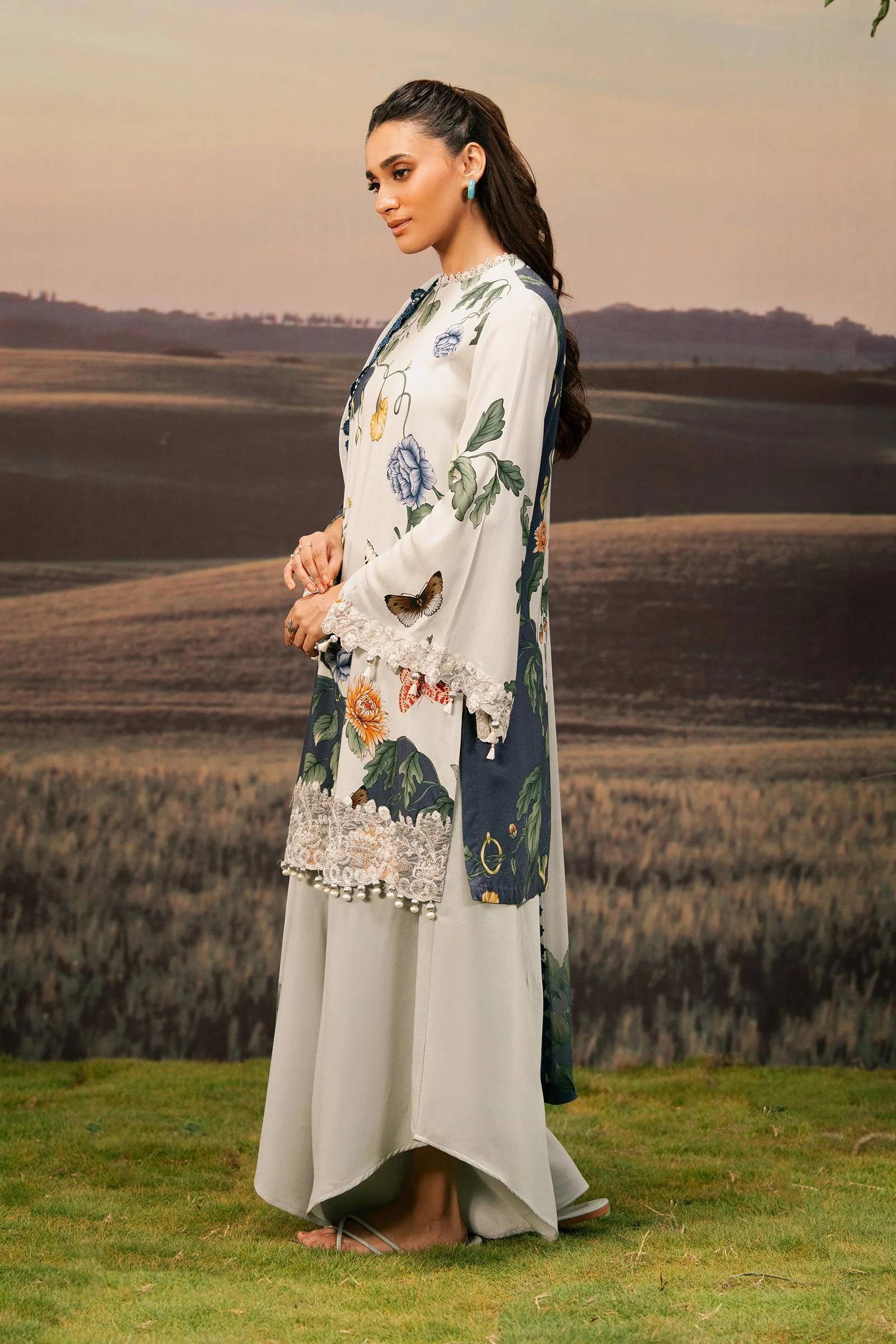 3 Pc Unstitched Embroidered Arabic Lawn Suit | MB-PFUS25-07B - Image 3