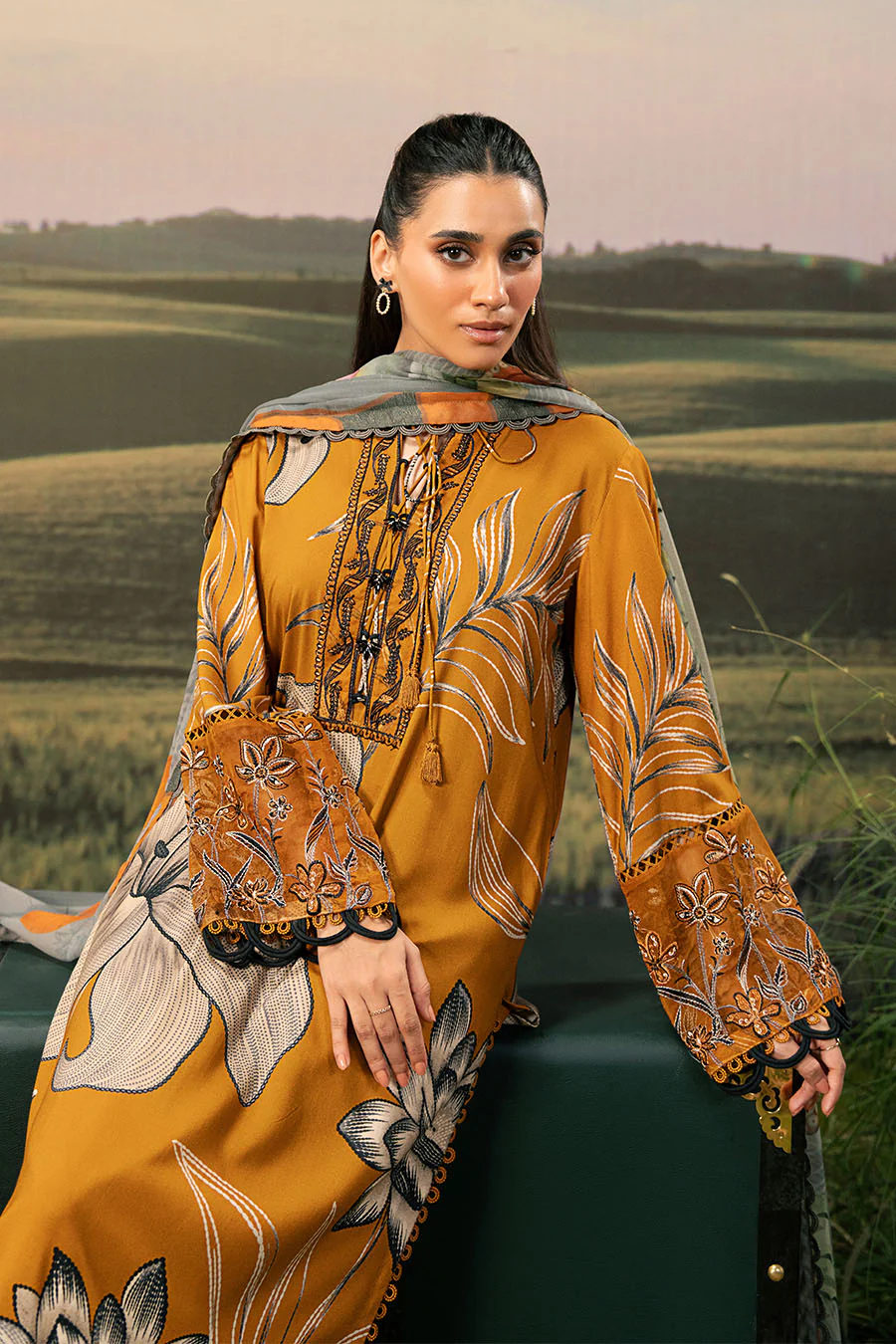 3 Pc Unstitched Embroidered Arabic Lawn Suit | MB-PFUS25-08A - Image 2
