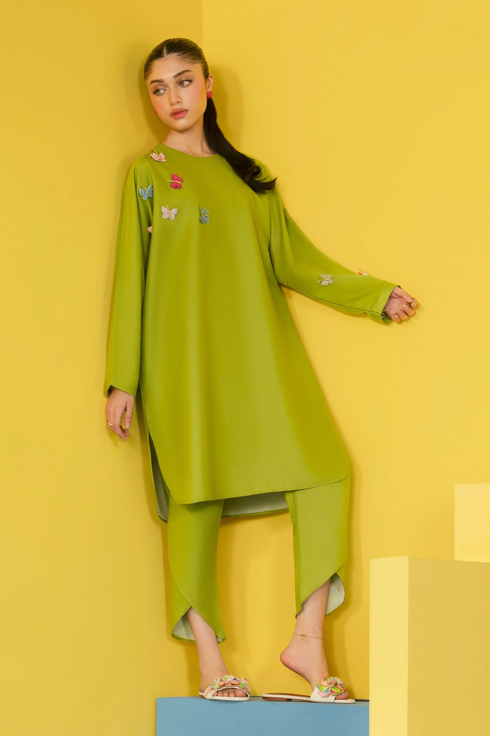 2 Pc Dyed Arabic Lawn Suit - Image 4