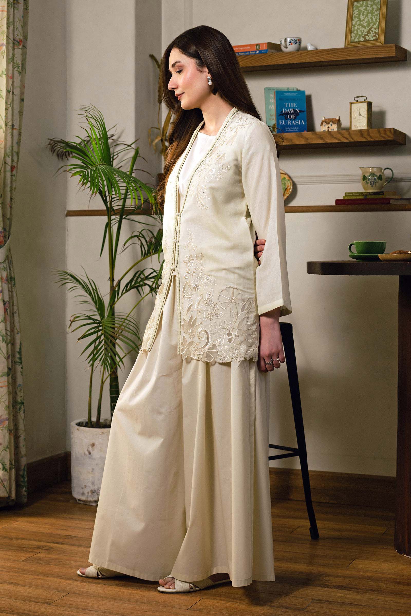 3 Pc Embroidered Karandi Suit - Image 7