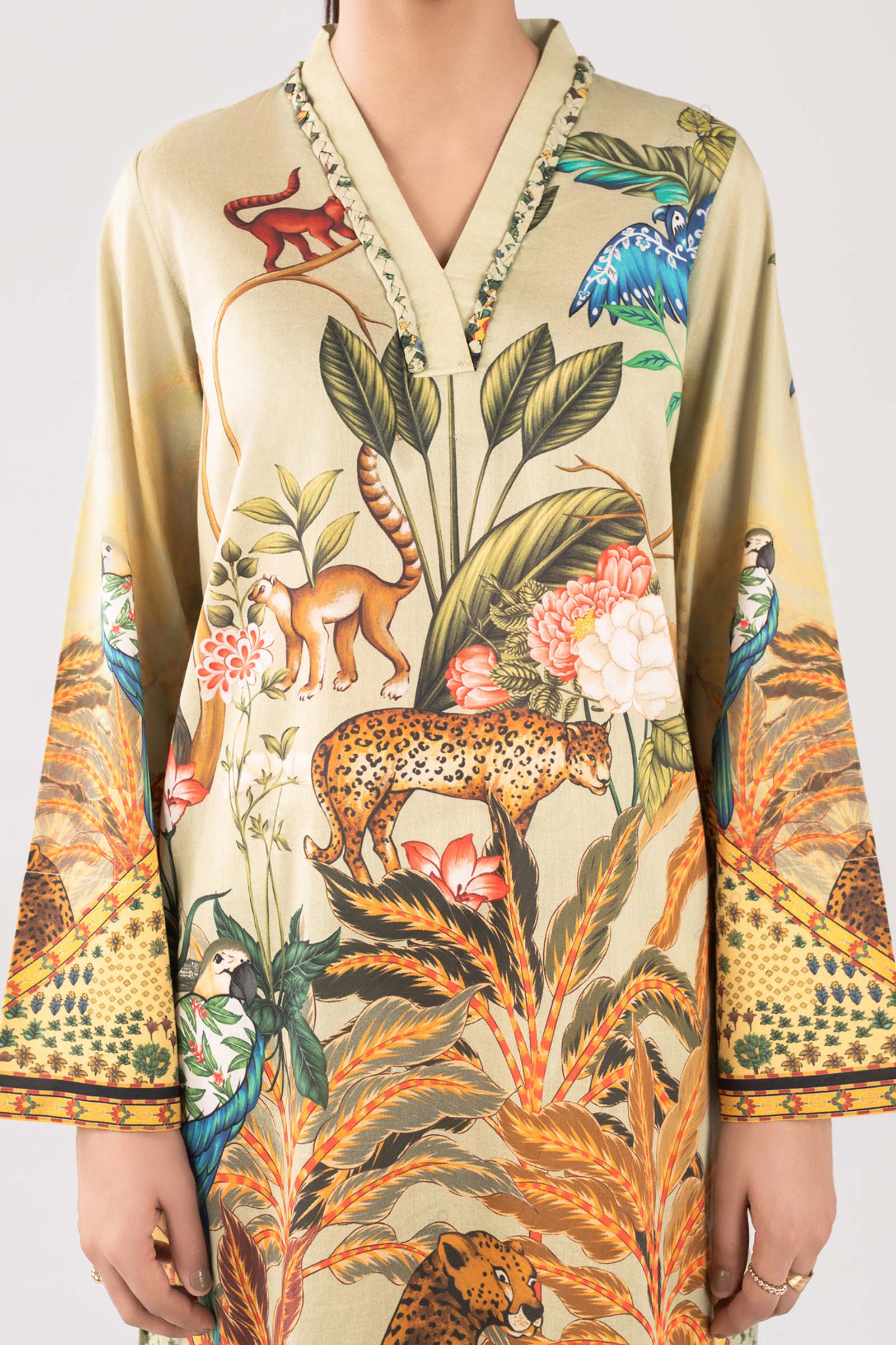 2 Pc Printed Lawn Suit - Image 4