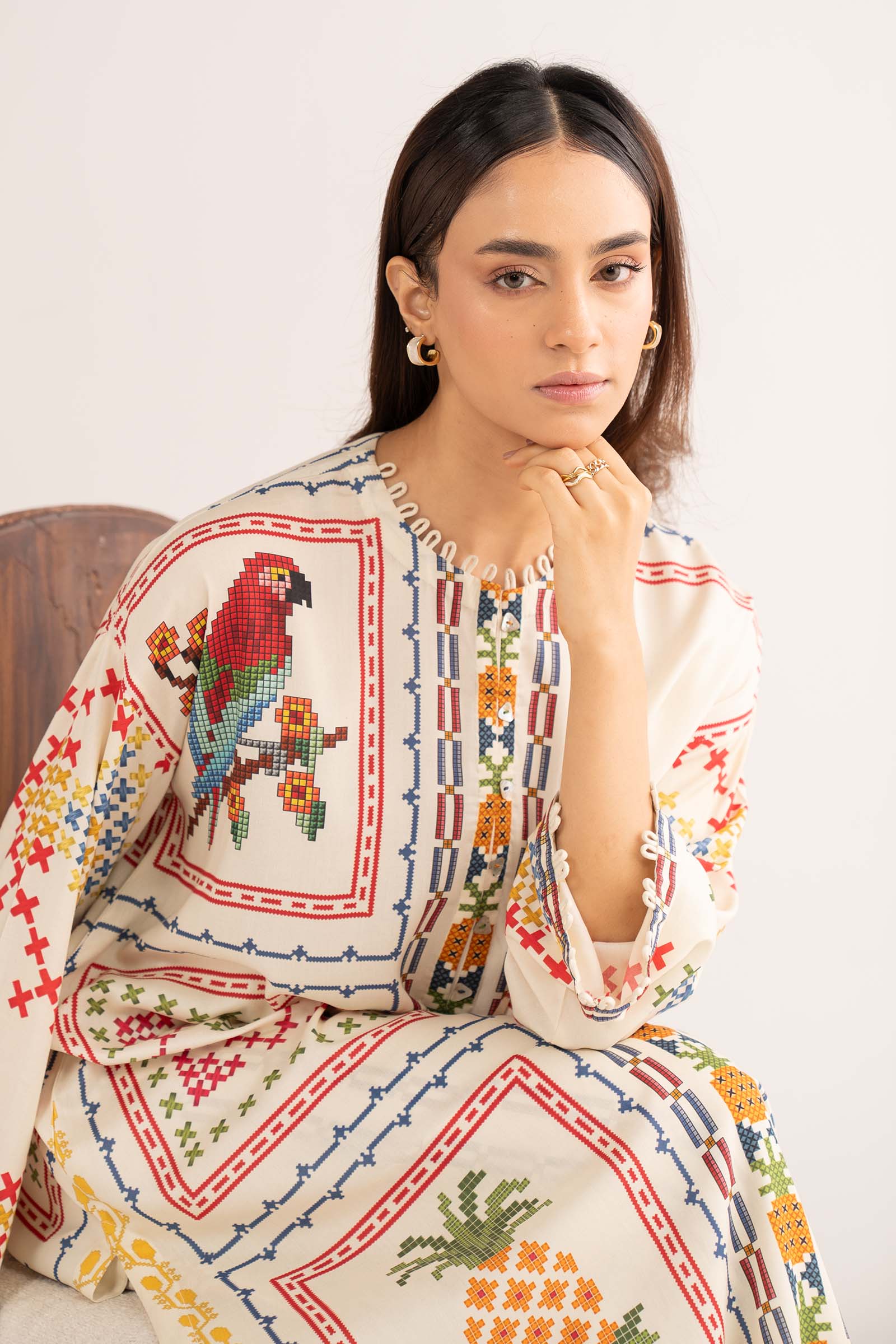 2 Pc Embroidered Arabic Lawn Suit - Image 4