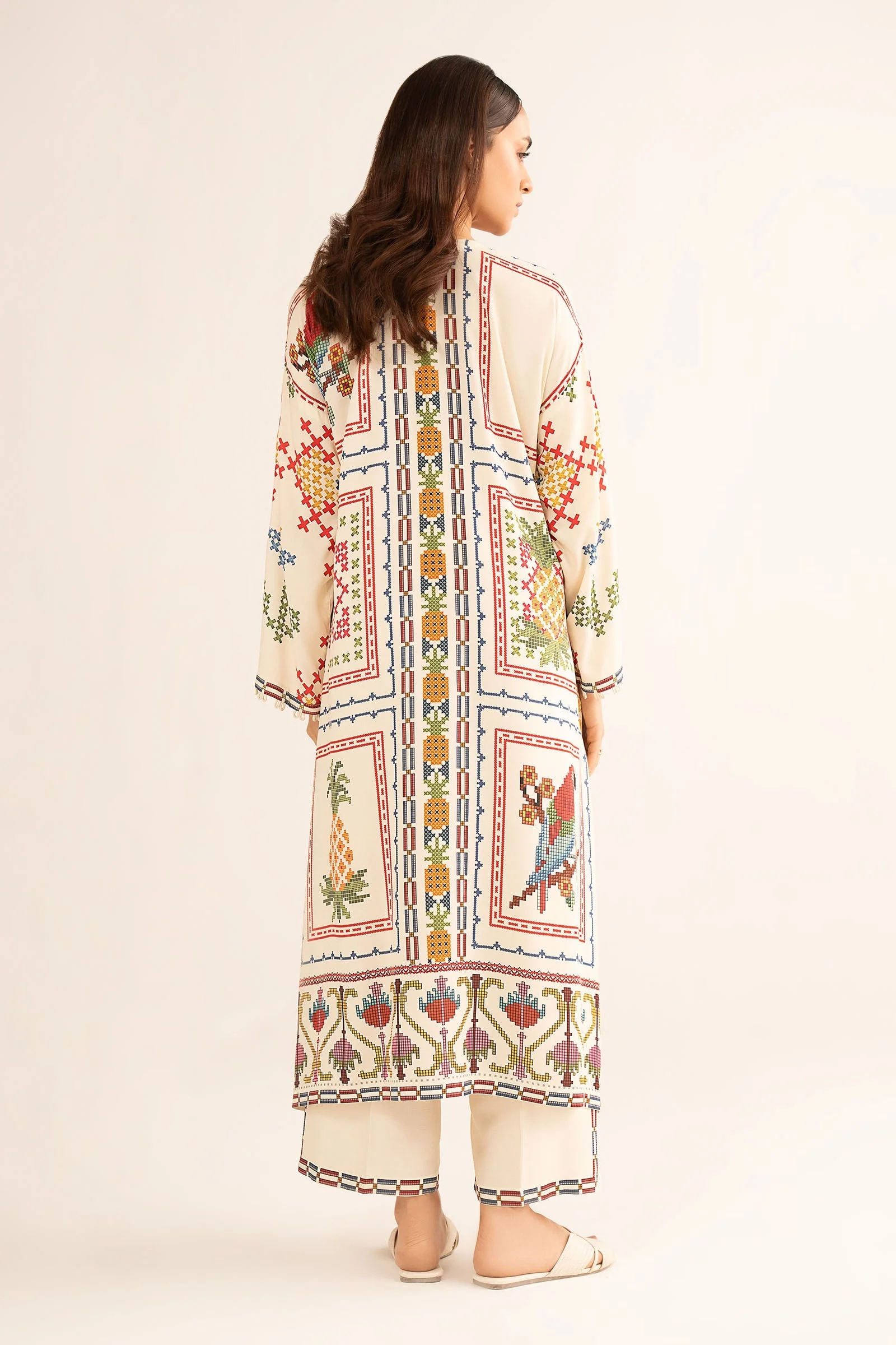 2 Pc Embroidered Arabic Lawn Suit - Image 7