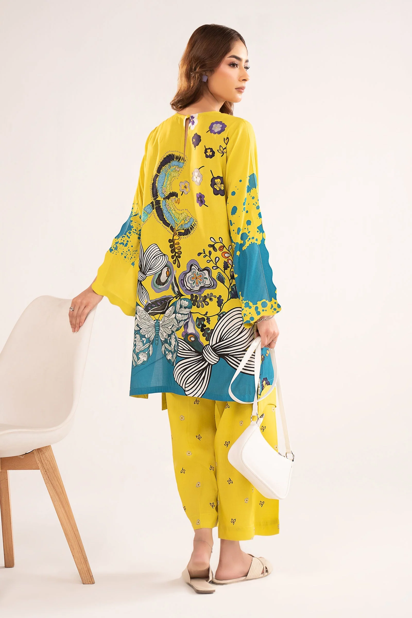 2 Pc Printed Arabic Lawn Suit - Image 6