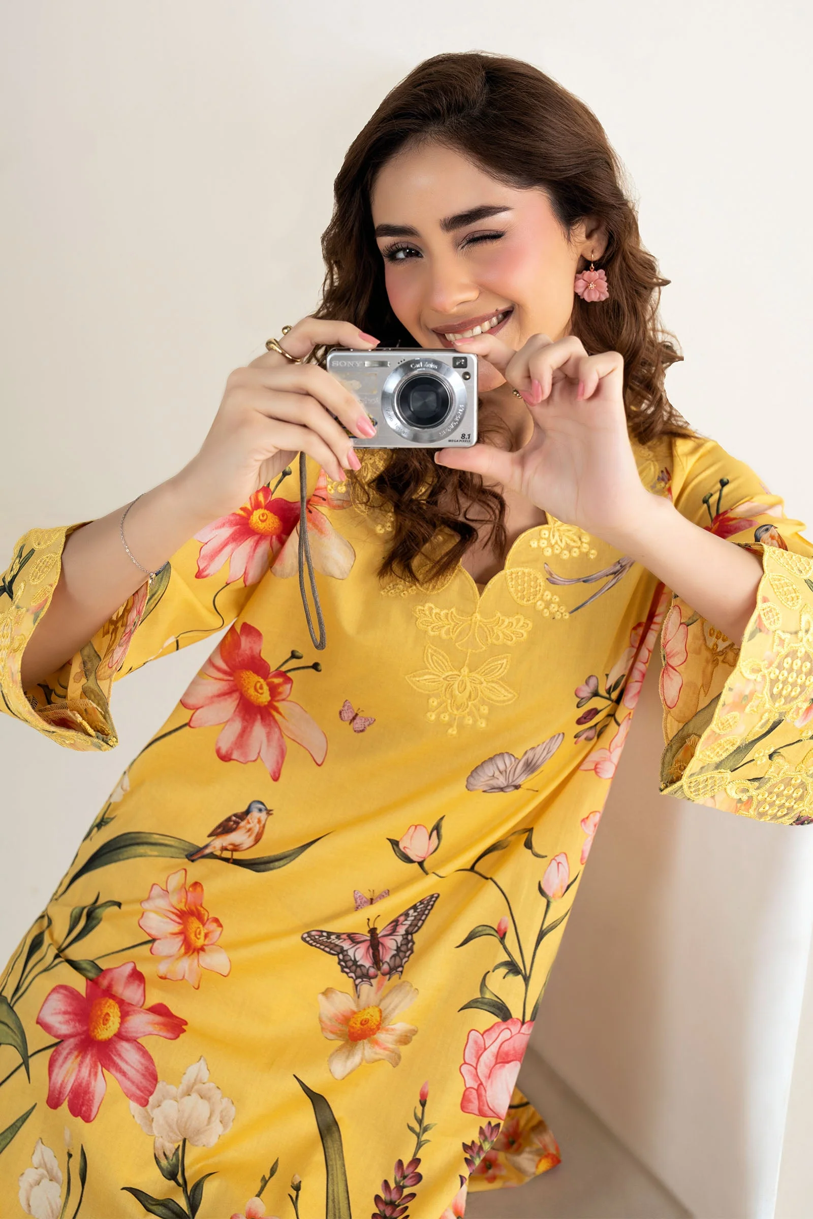 2 Pc Embroidered Lawn Suit - Image 5
