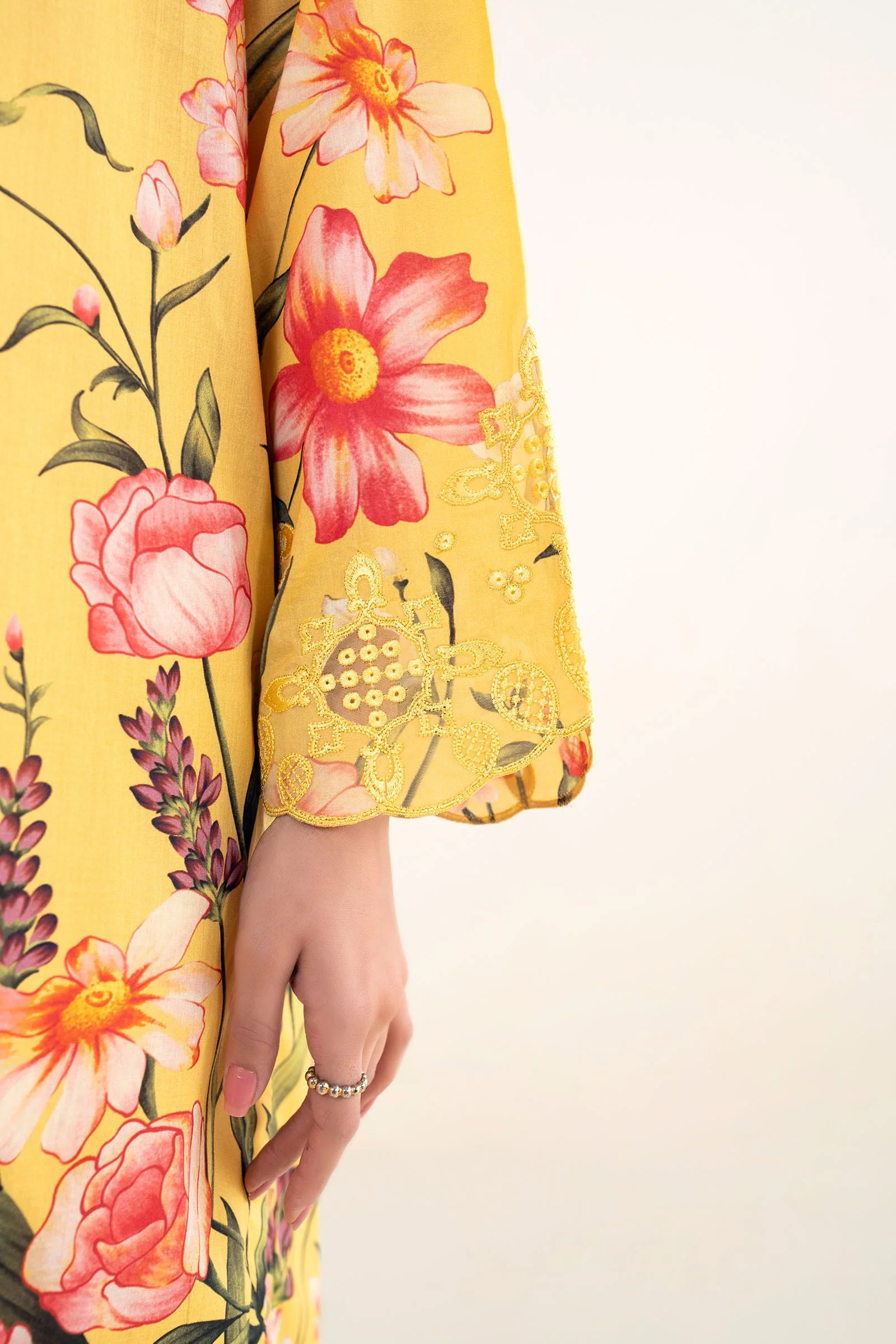 2 Pc Embroidered Lawn Suit - Image 7