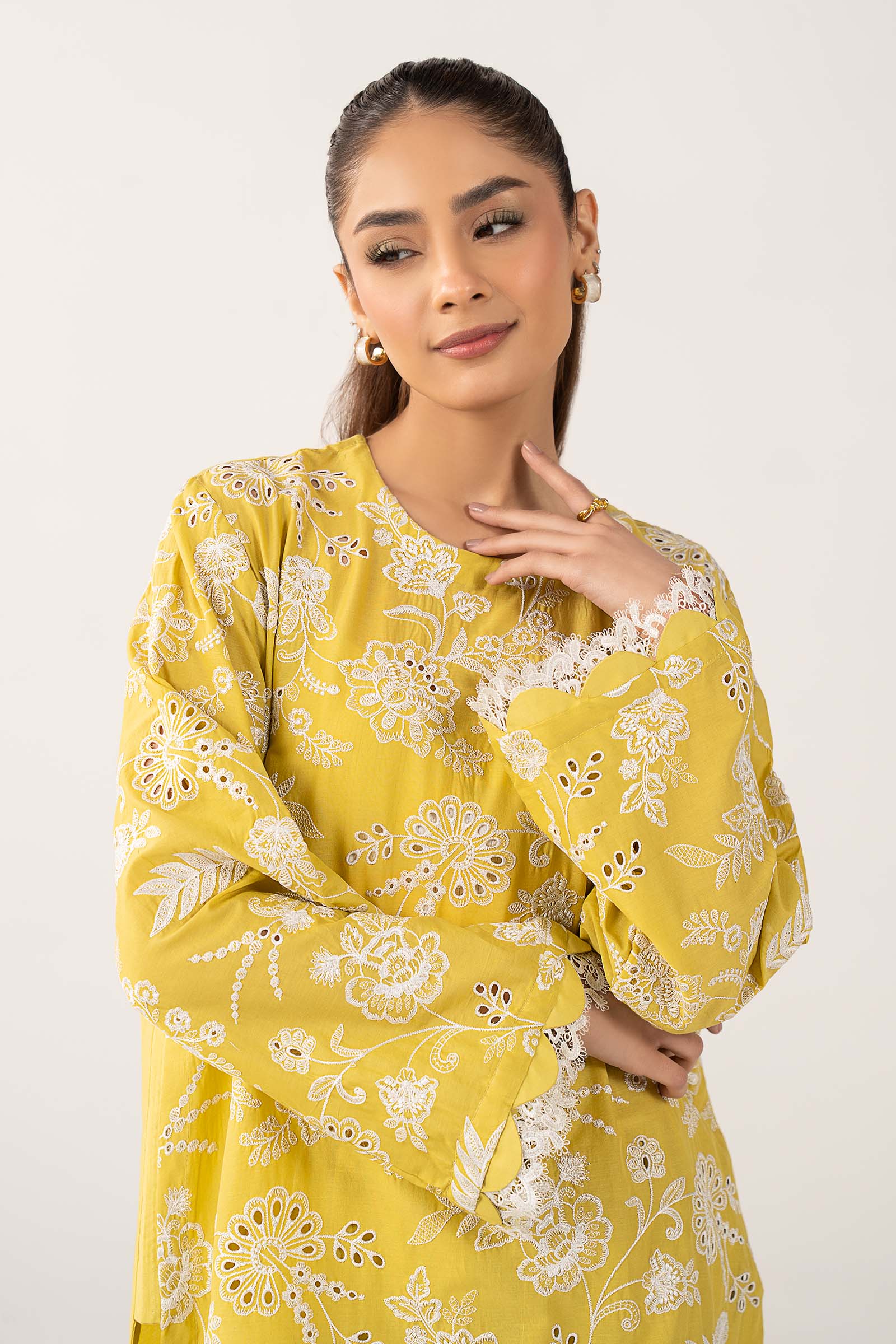 2 Pc Embroidered Lawn Suit - Image 2