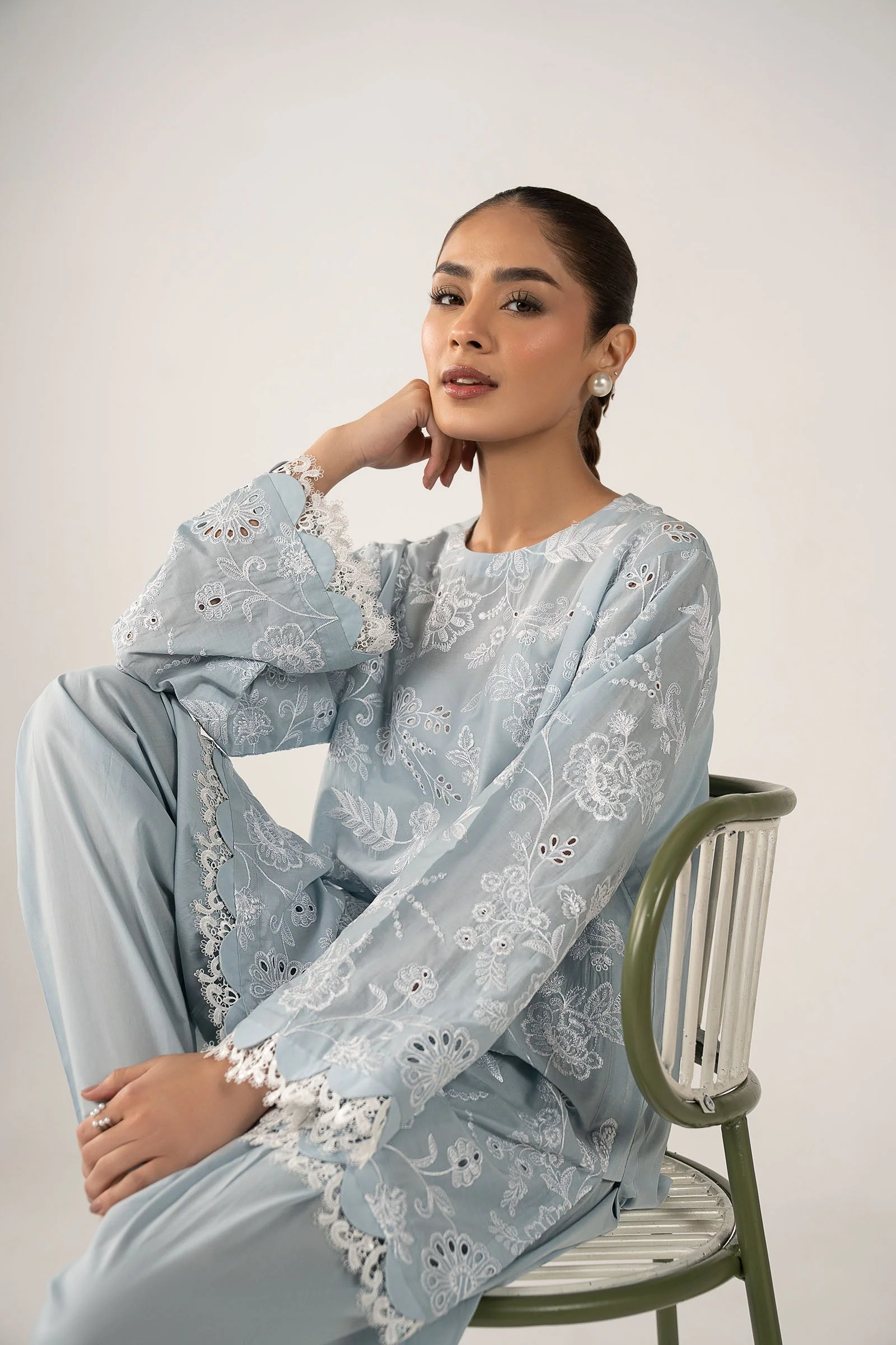 2 Pc Embroidered Lawn Suit - Image 4