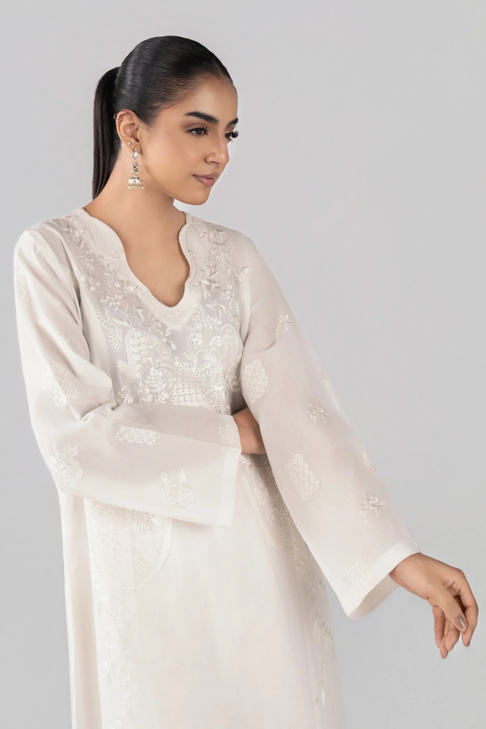 2 Pc Embroidered Lawn Suit - Image 2