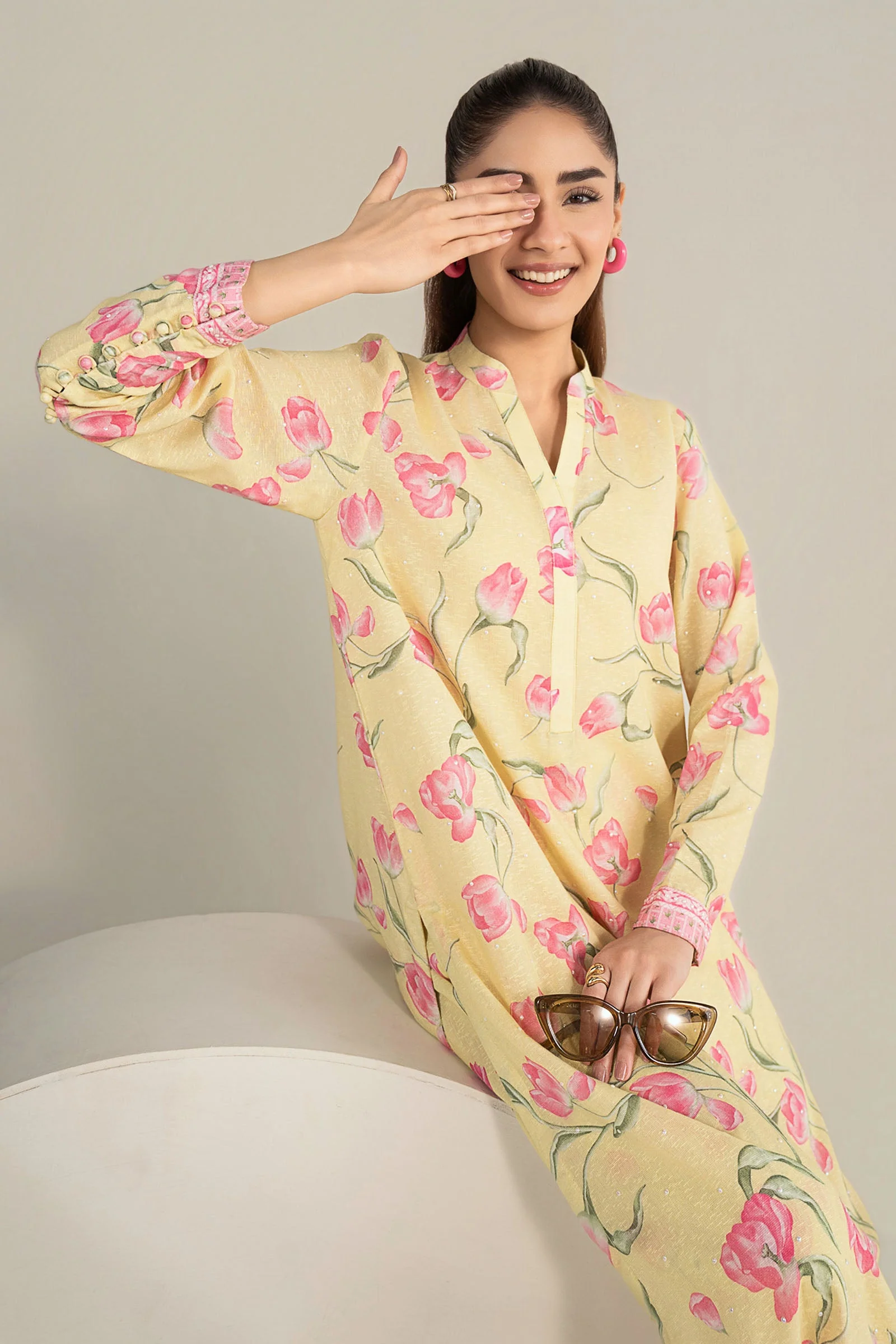 2 Pc Printed Karandi Suit - Image 4