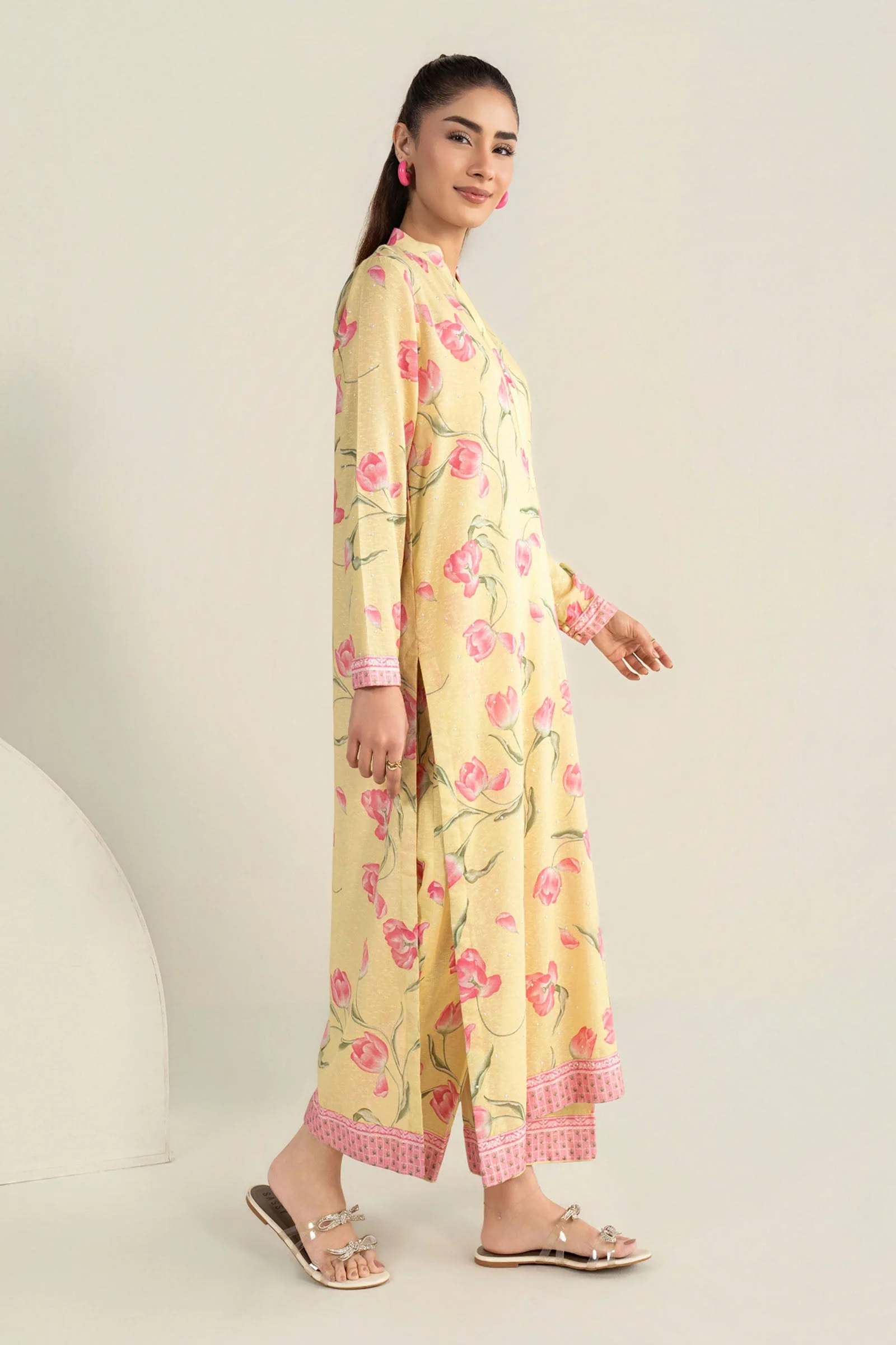 2 Pc Printed Karandi Suit - Image 8