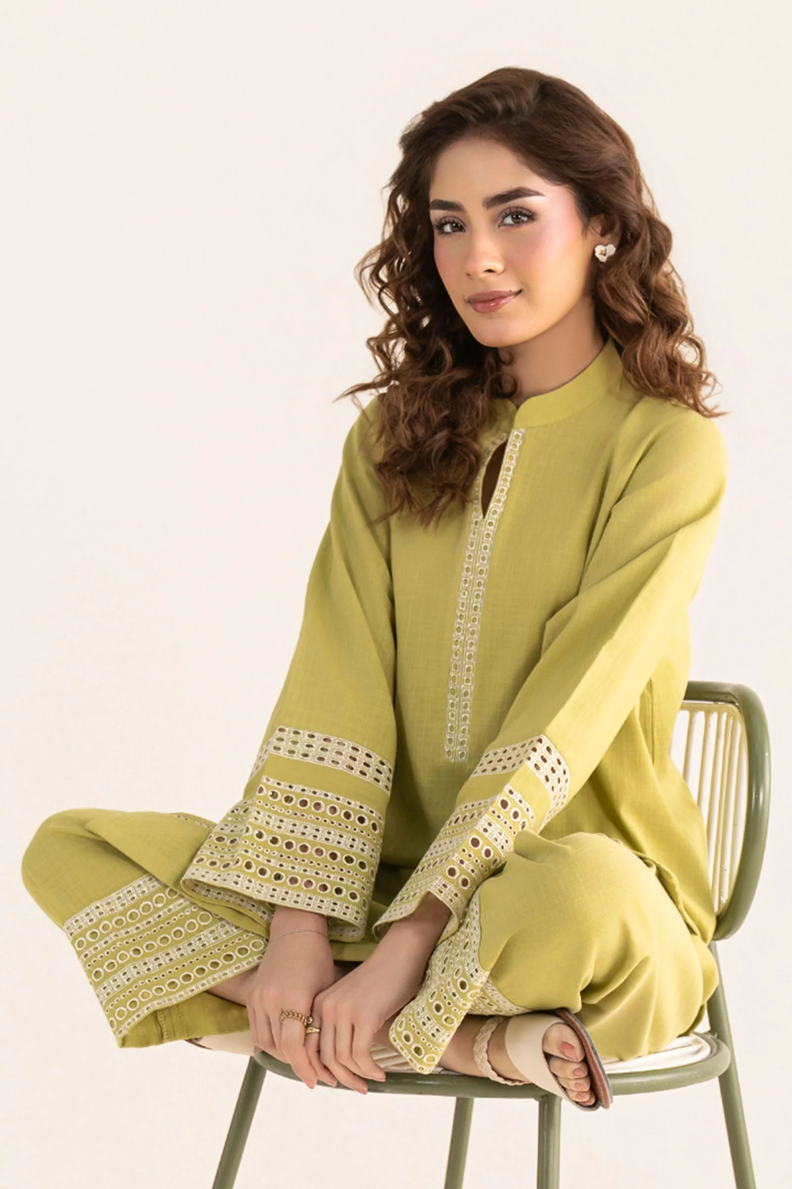 2 Pc Embroidered Crosshatch Linen Suit