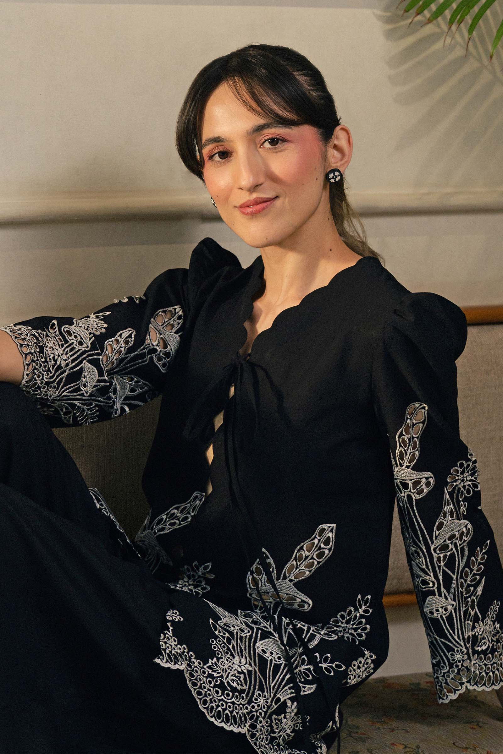 2 Pc Embroidered Crosshatch Suit - Image 4