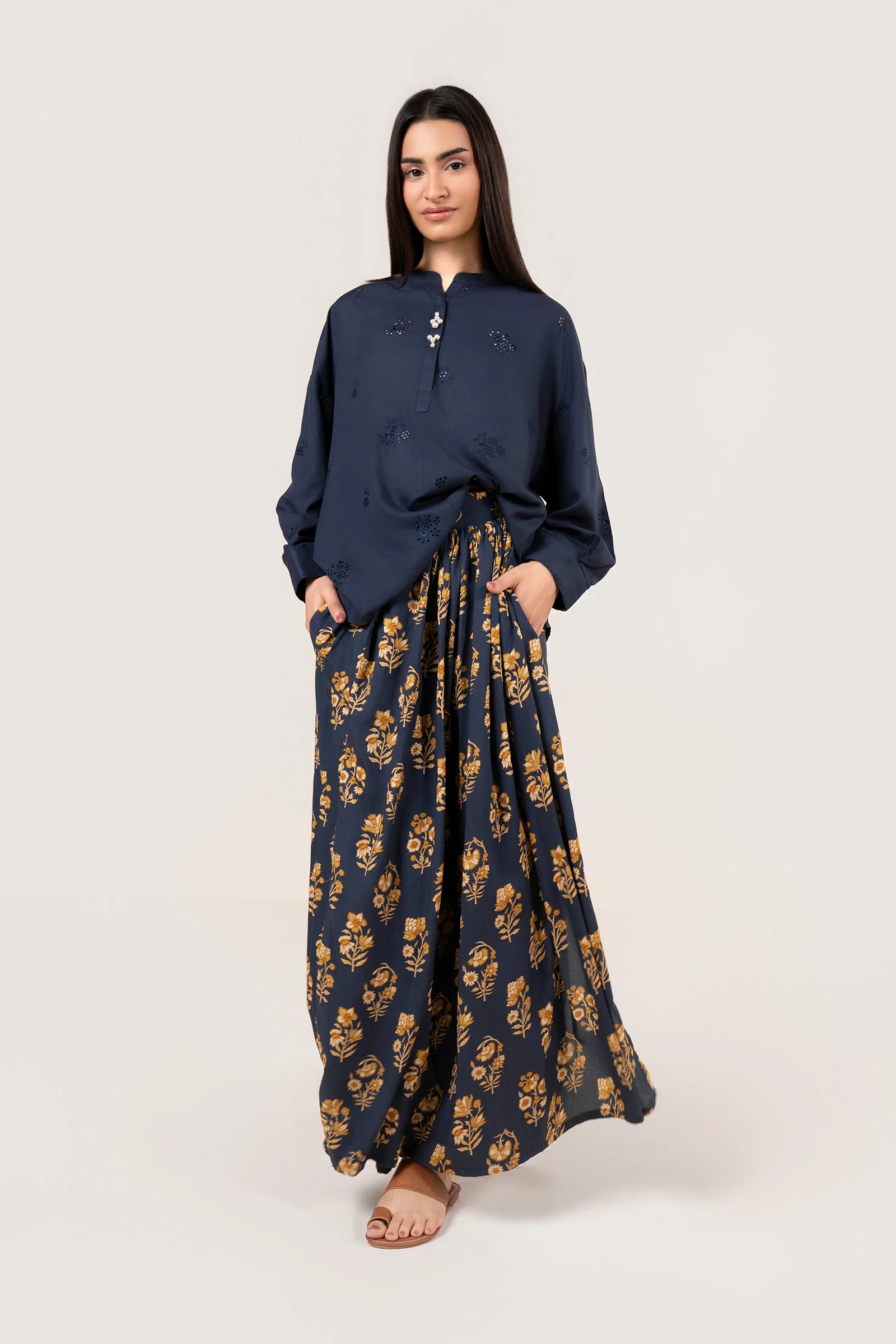 2 Pc Embroidered Arabic Lawn Skirt Set - Image 2