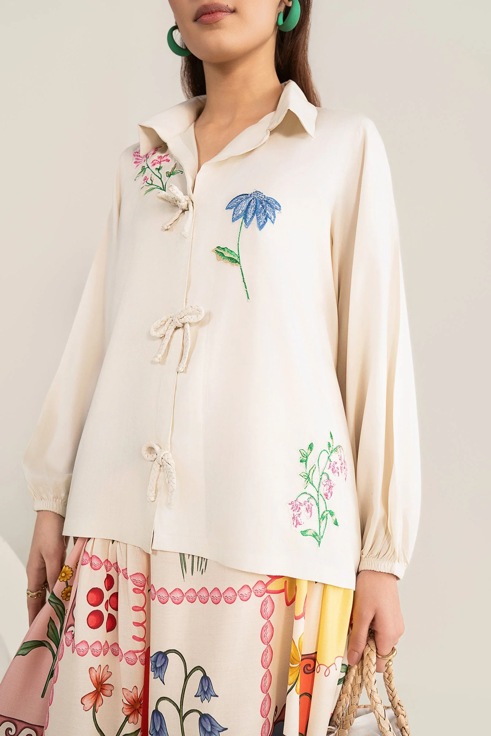 2 Pc Embroidered Arabic Lawn Suit - Image 6