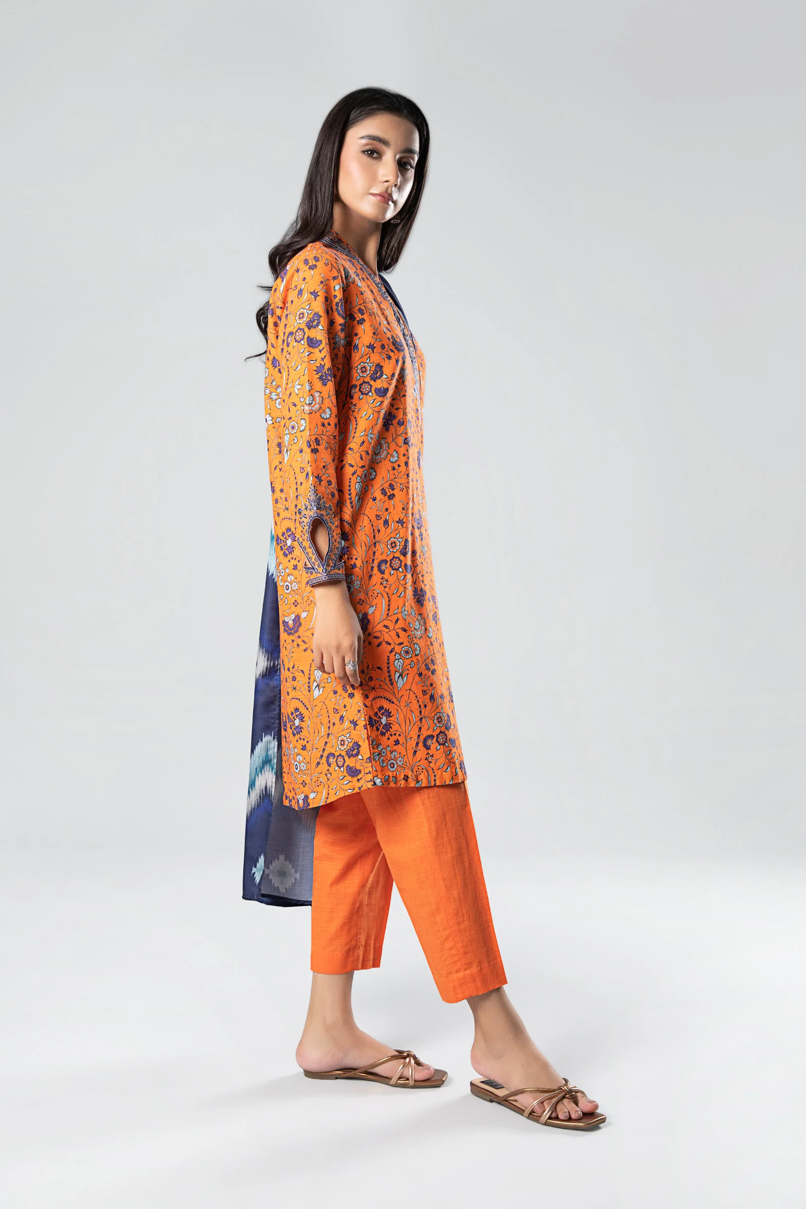 3 Piece - Khaddar Suit | MB-US23-209-B - Image 4