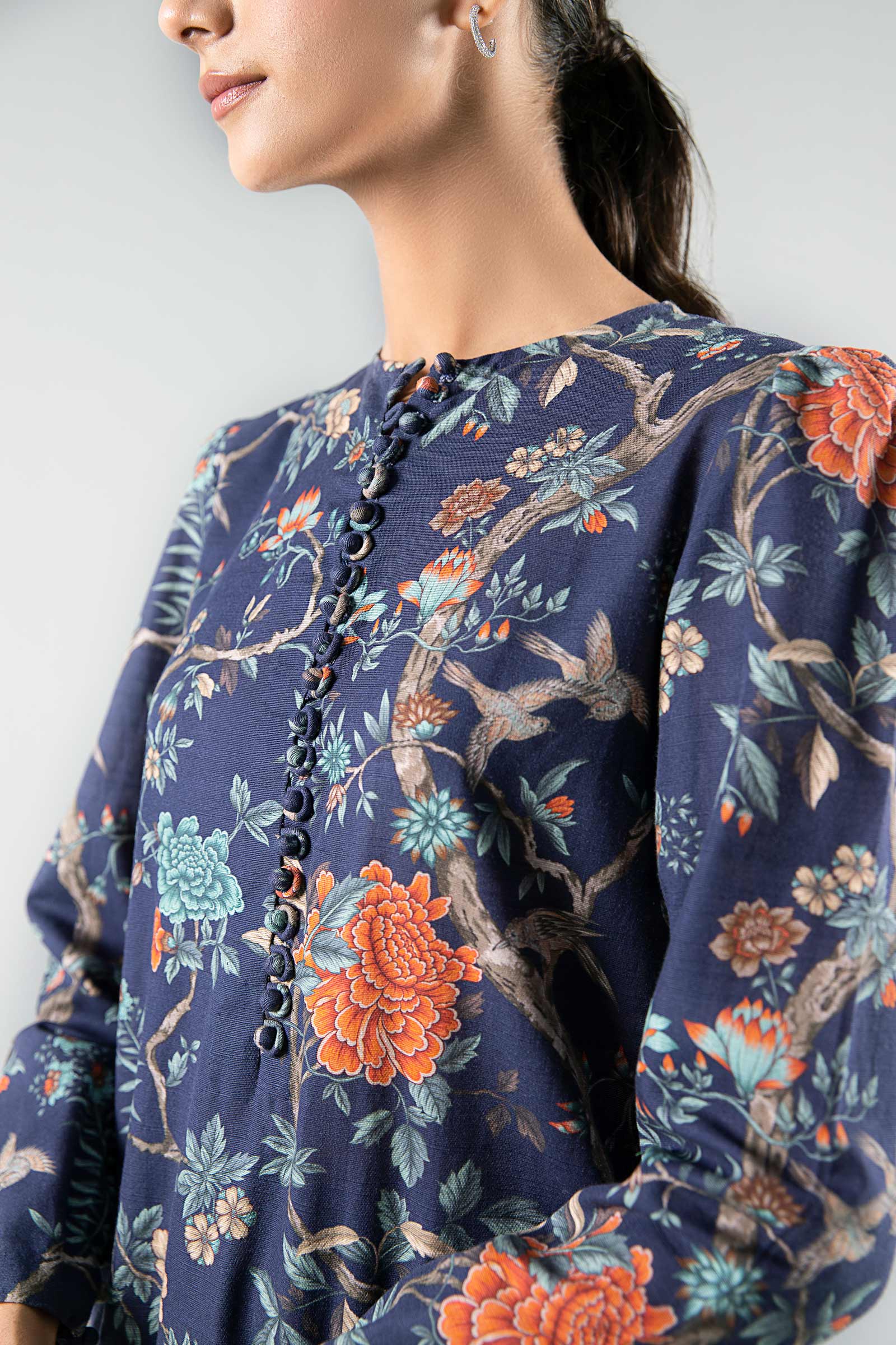 2 Pc Printed Khaddar Suit - Image 4