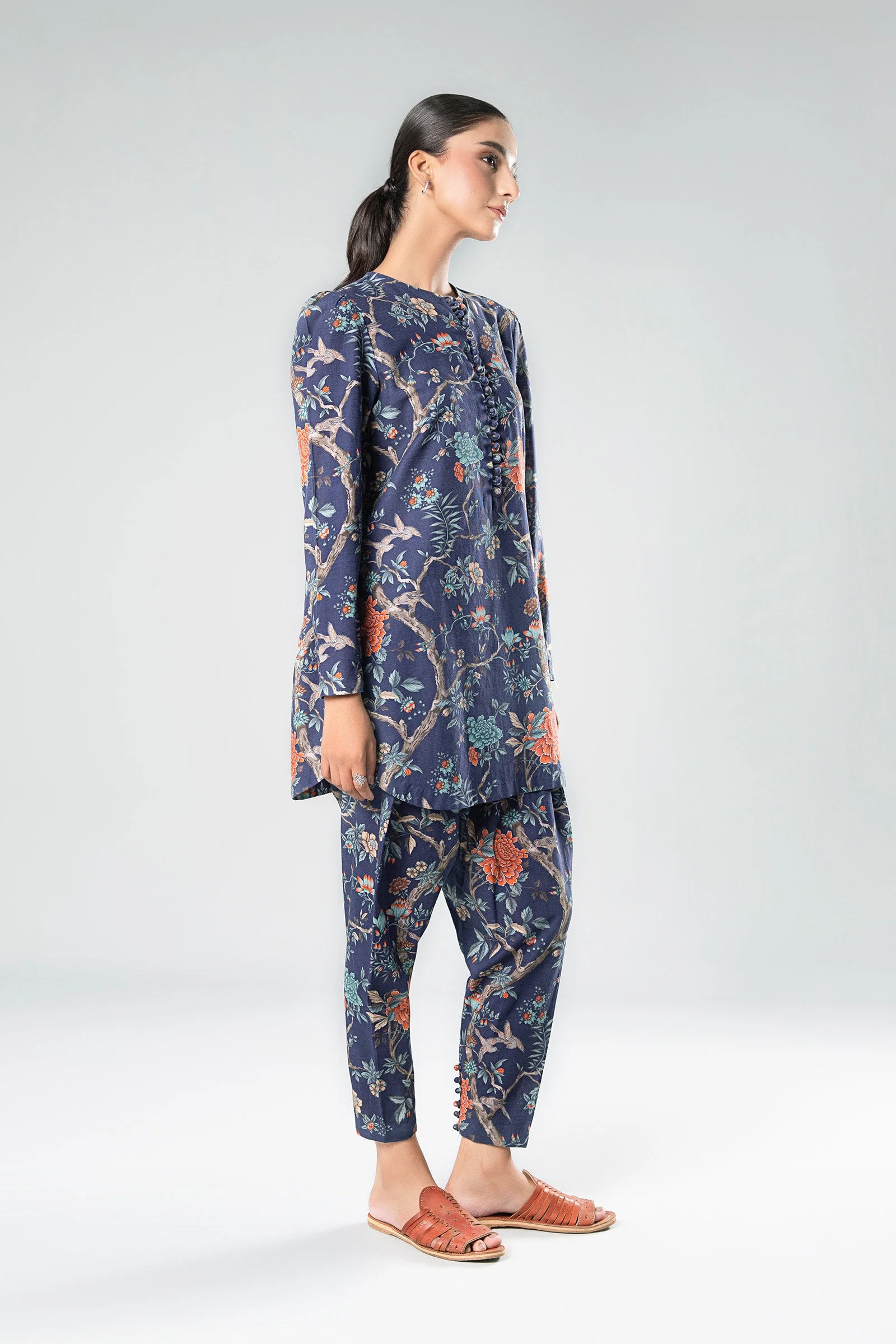 2 Pc Printed Khaddar Suit - Image 6