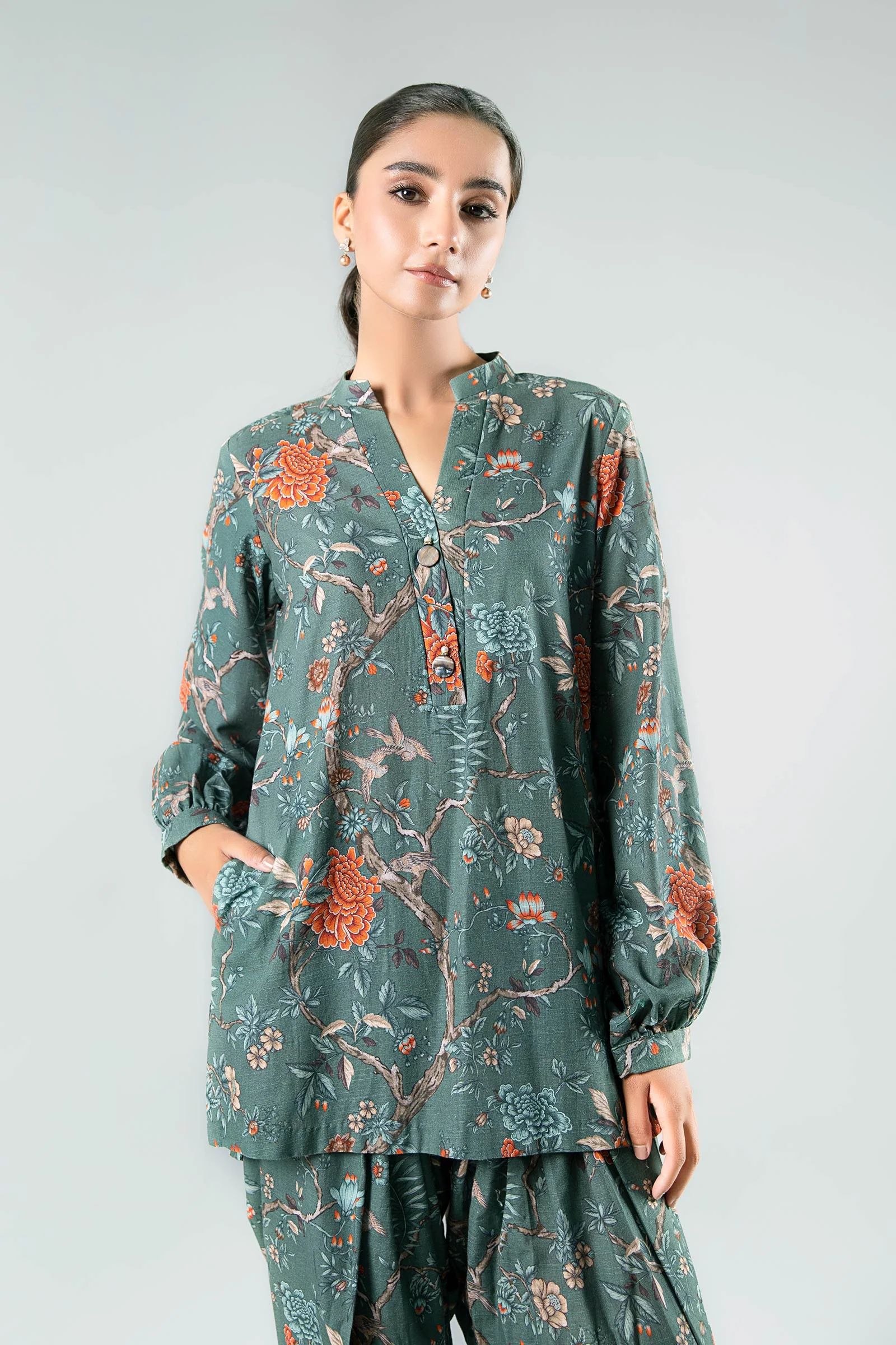 2 Pc Printed Khaddar Suit - Image 2