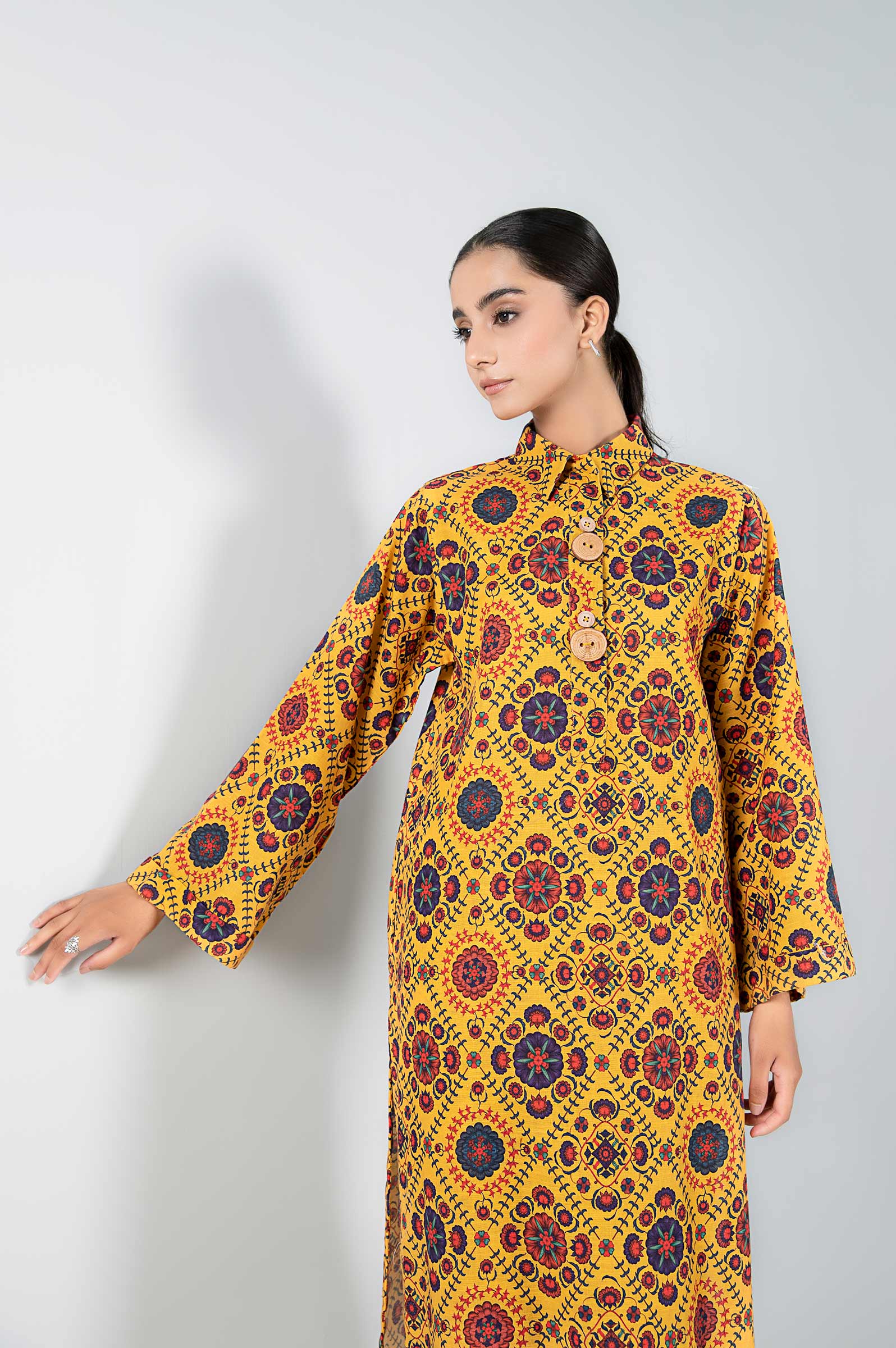 2 Pc Printed Khaddar Suit - Image 3