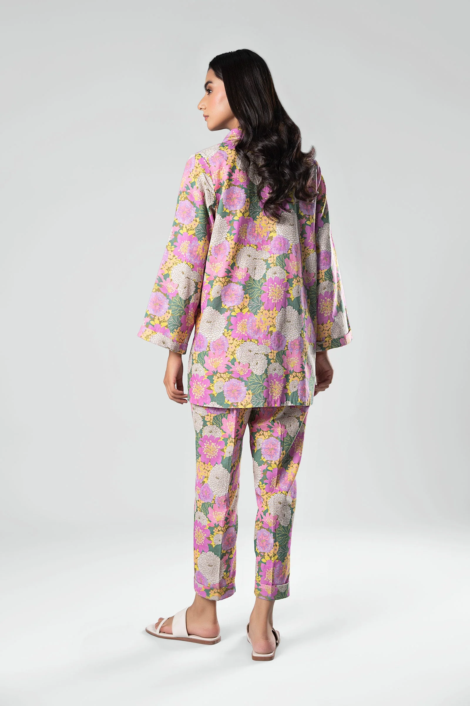 2 Pc Printed Khaddar Suit - Image 6