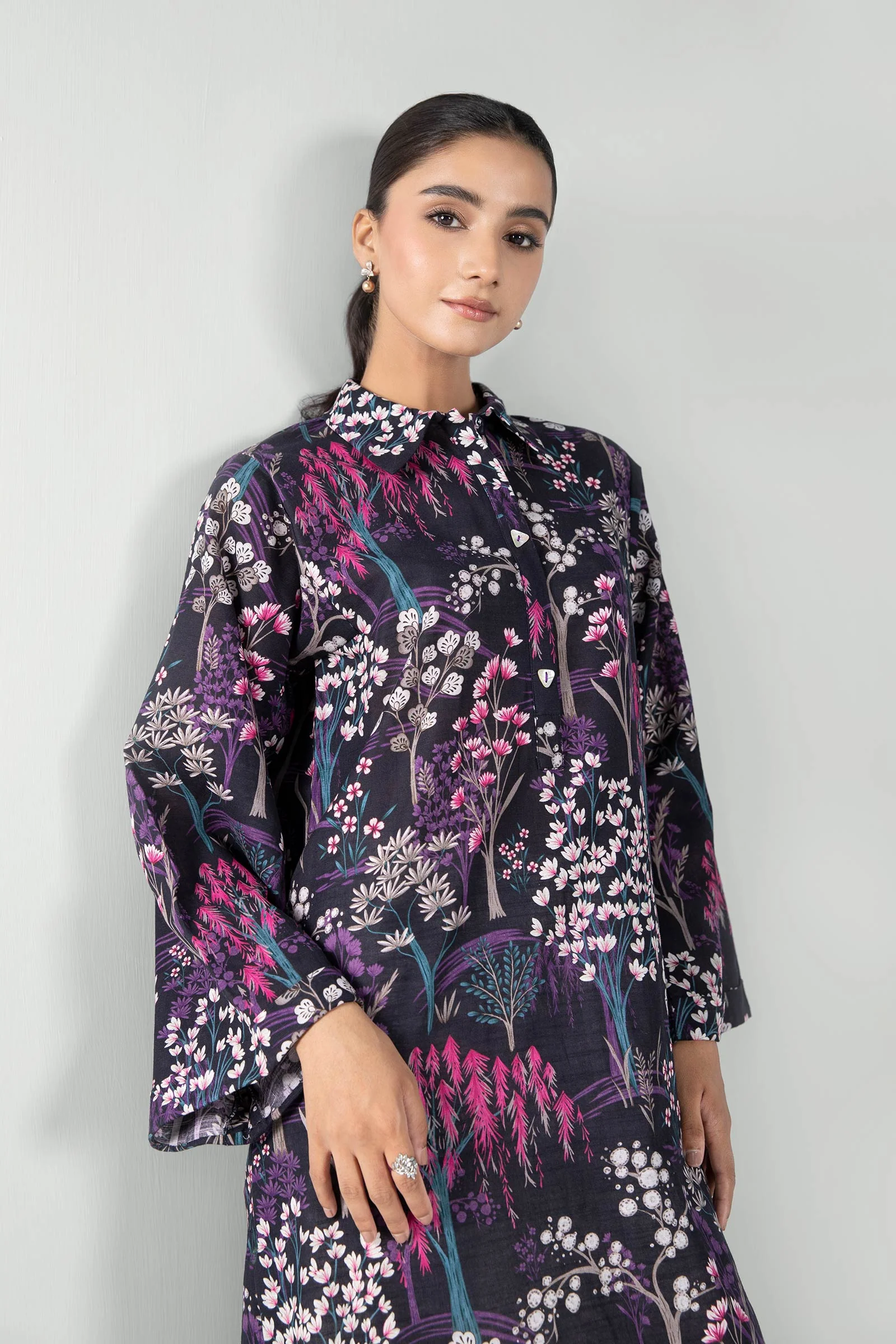 Printed Khaddar Shirt - Image 2
