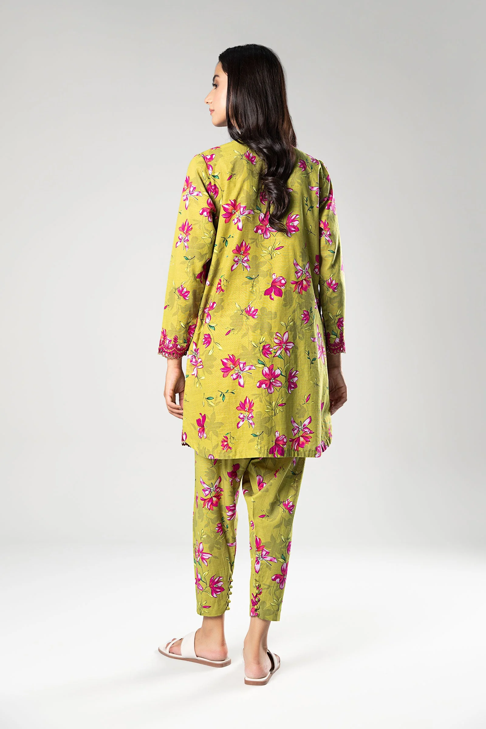 2 Pc Printed Khaddar Suit - Image 7
