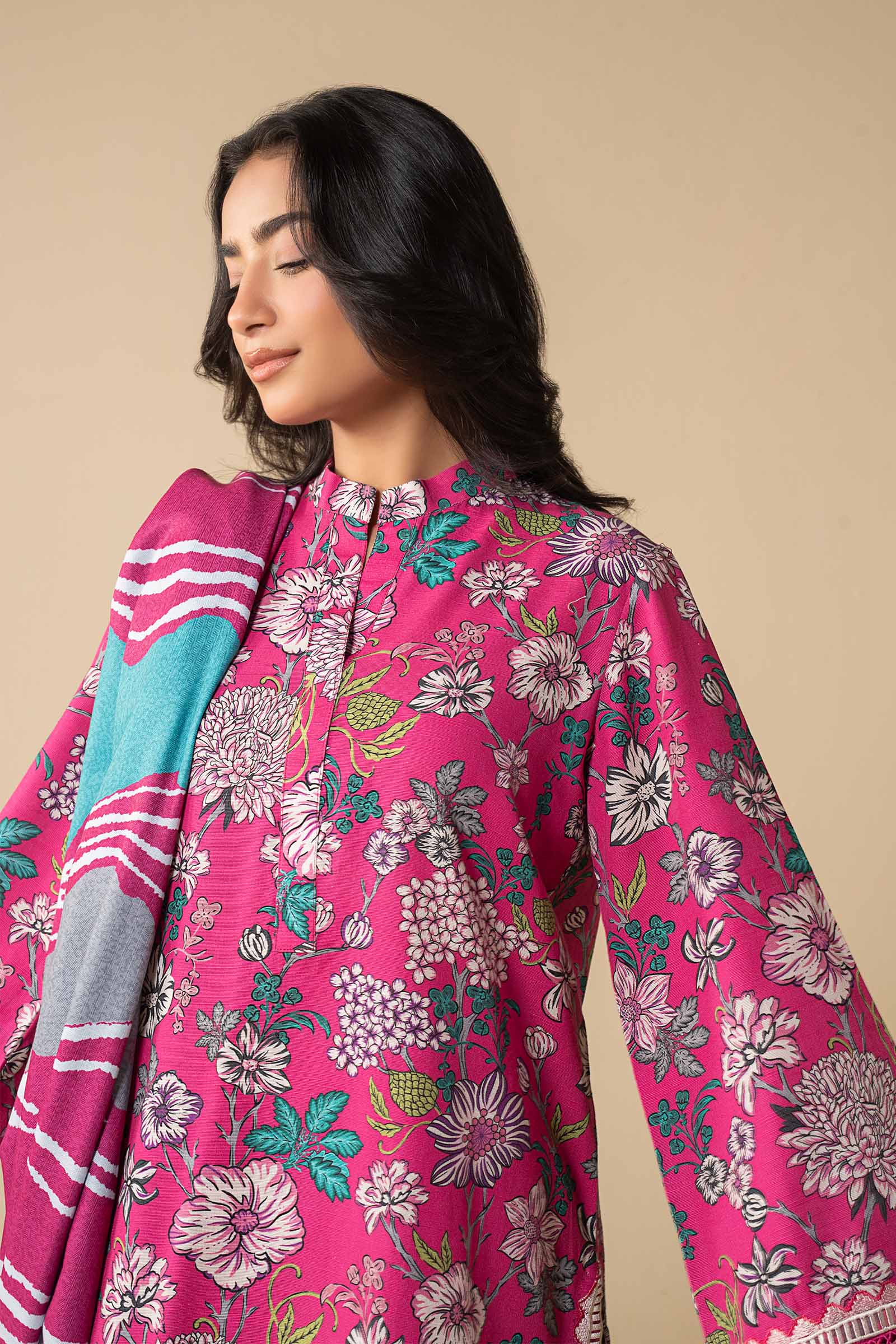 3 Pc Embroidered Khaddar Suit - Image 3