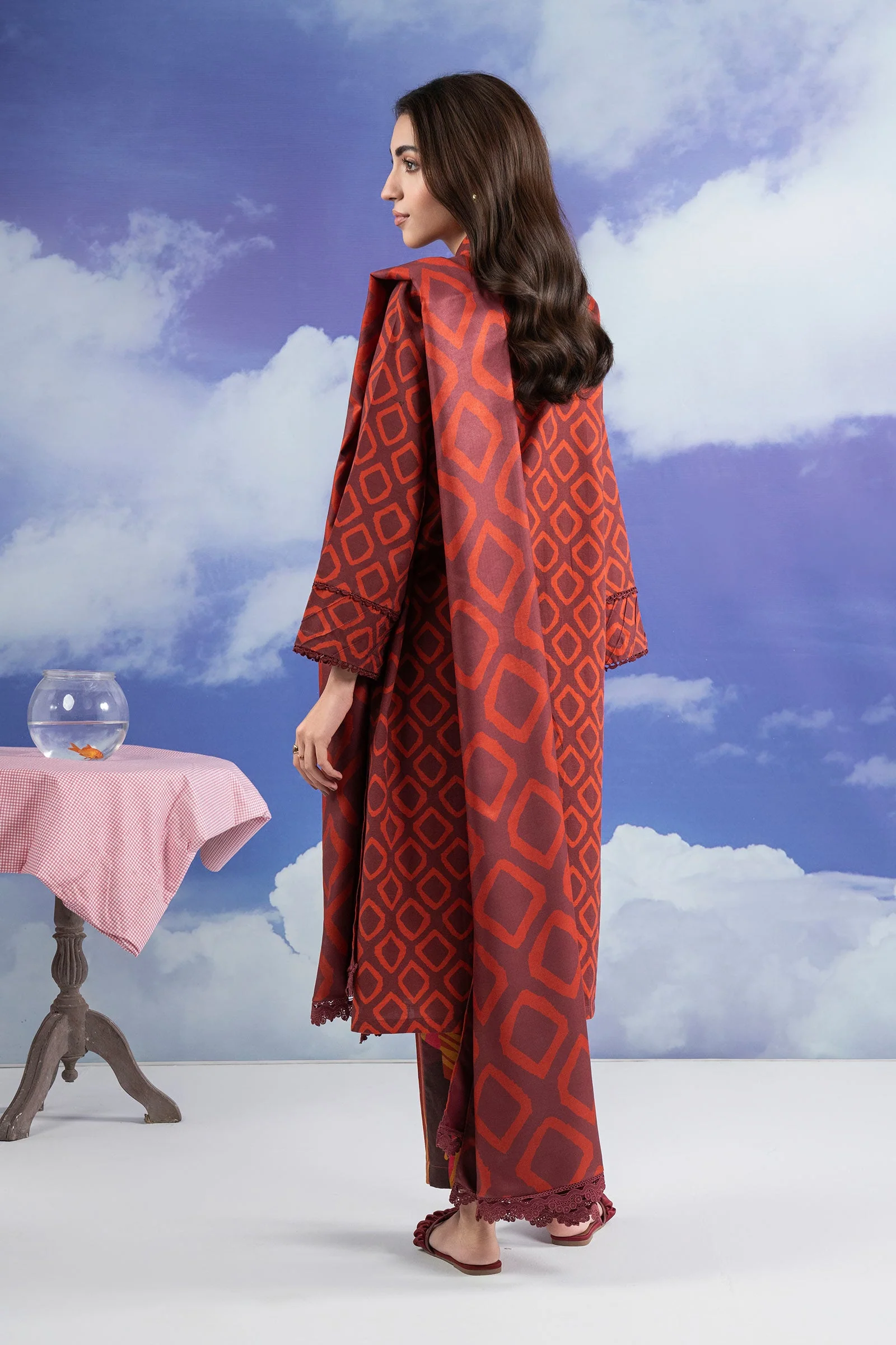 3 Pc Printed Khaddar Suit - Image 6