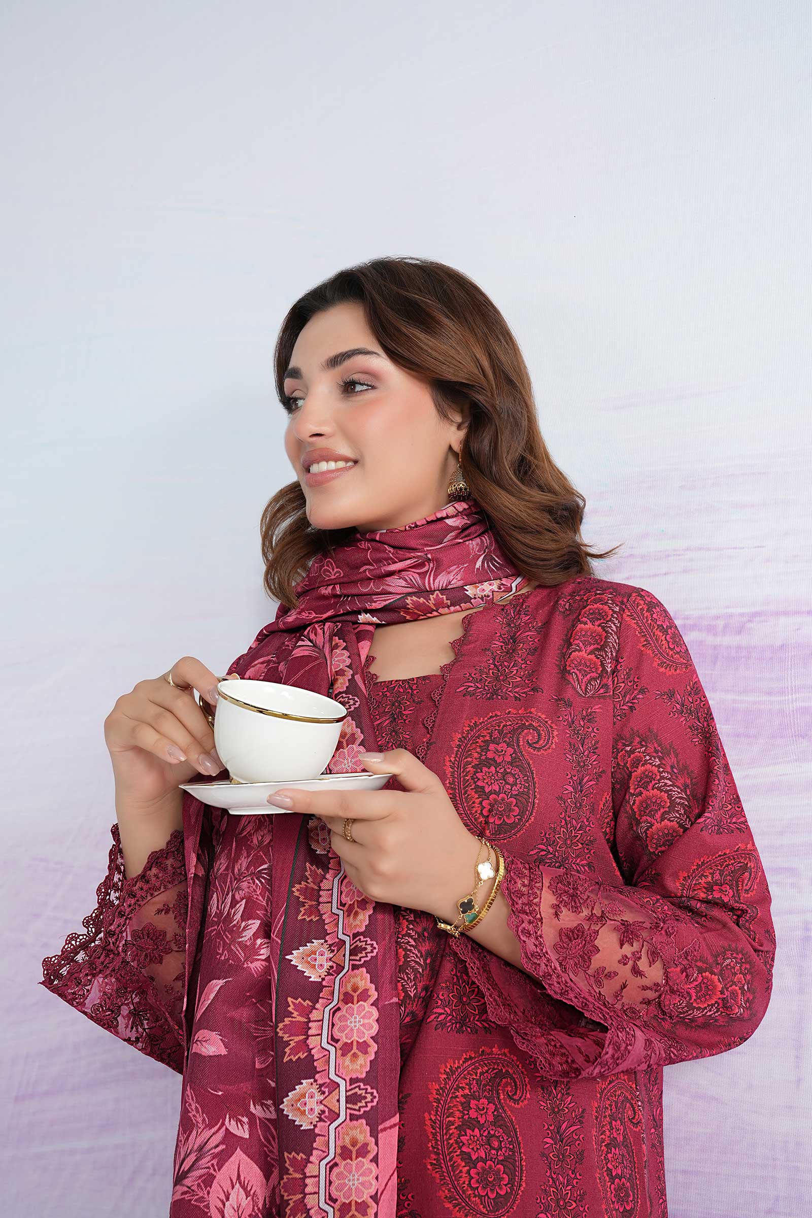 3 Pc Printed Khaddar Suit - Image 3