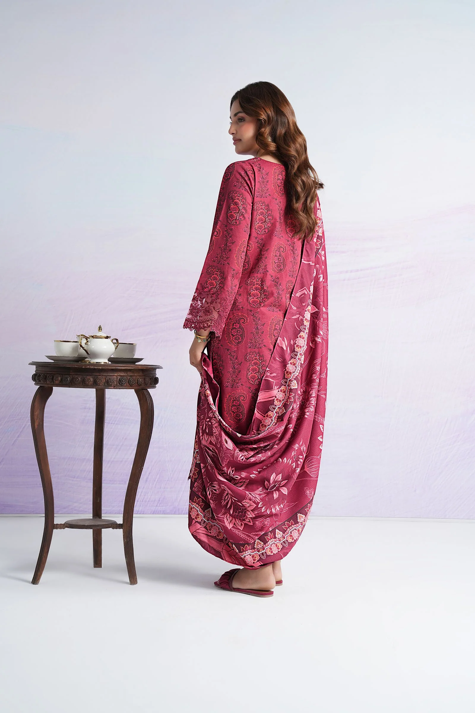3 Pc Printed Khaddar Suit - Image 5