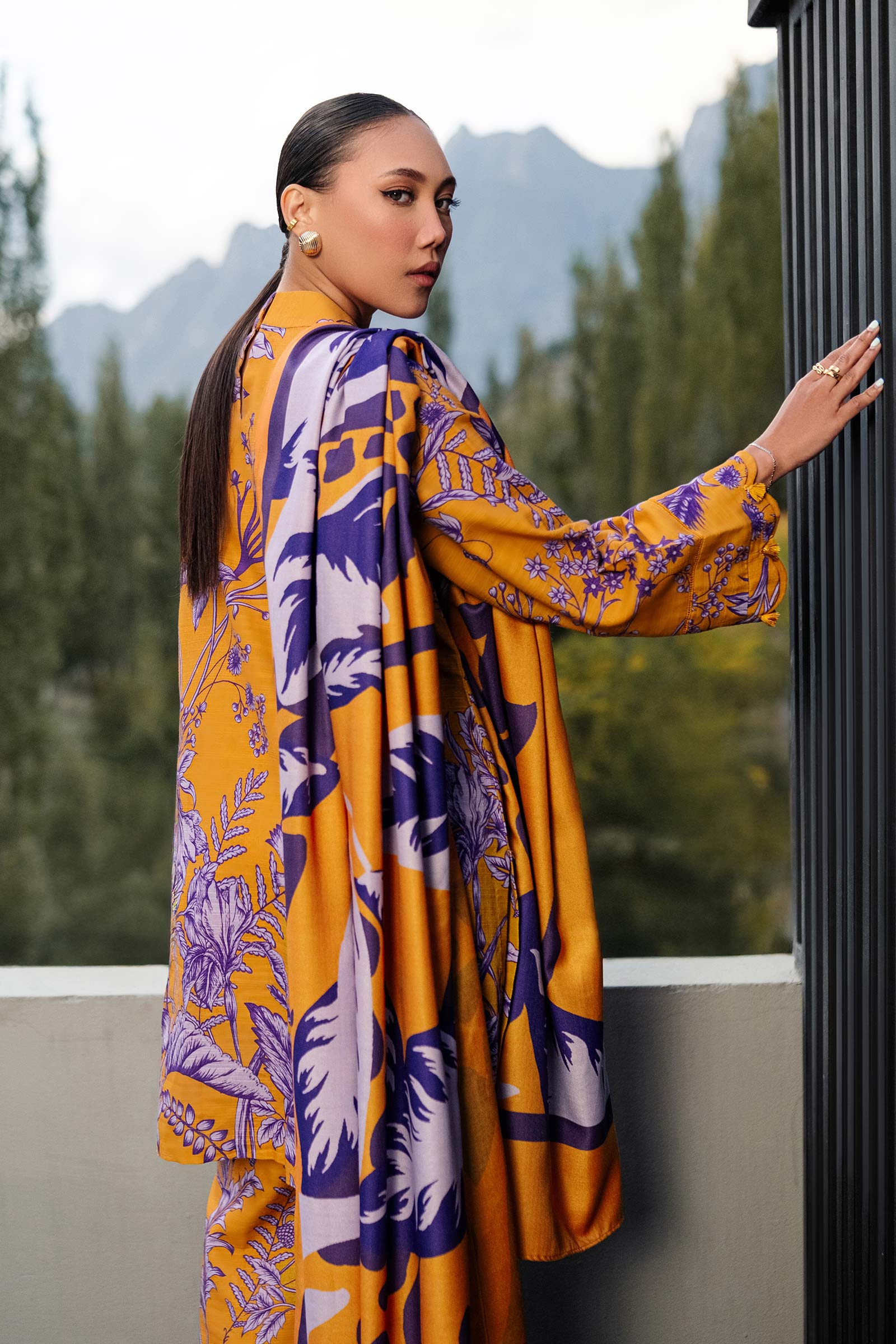 3 Pc Unstitched Printed Khaddar Suit | 501-A - Image 2
