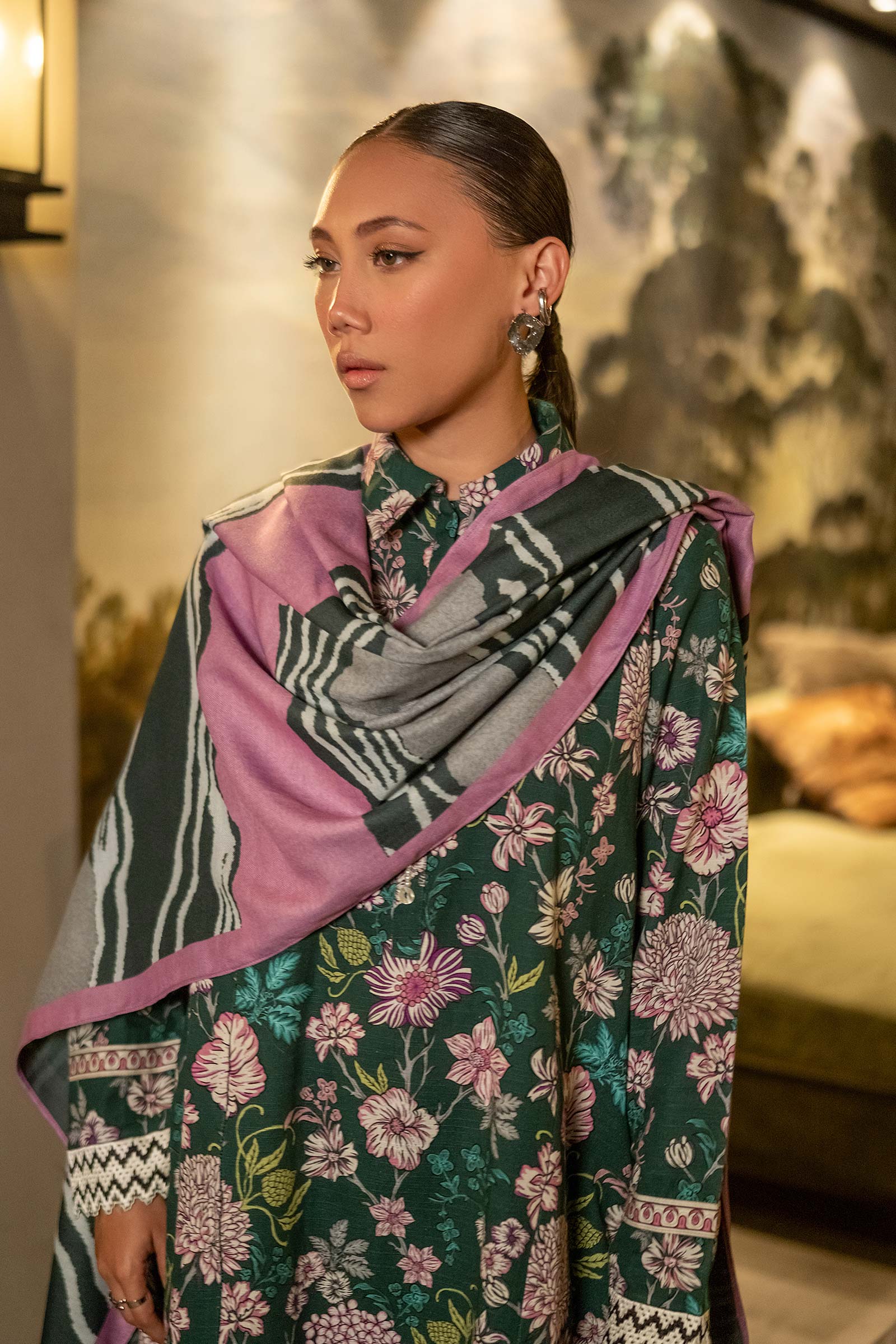 3 Pc Unstitched Printed Khaddar Suit | 504-B - Image 4