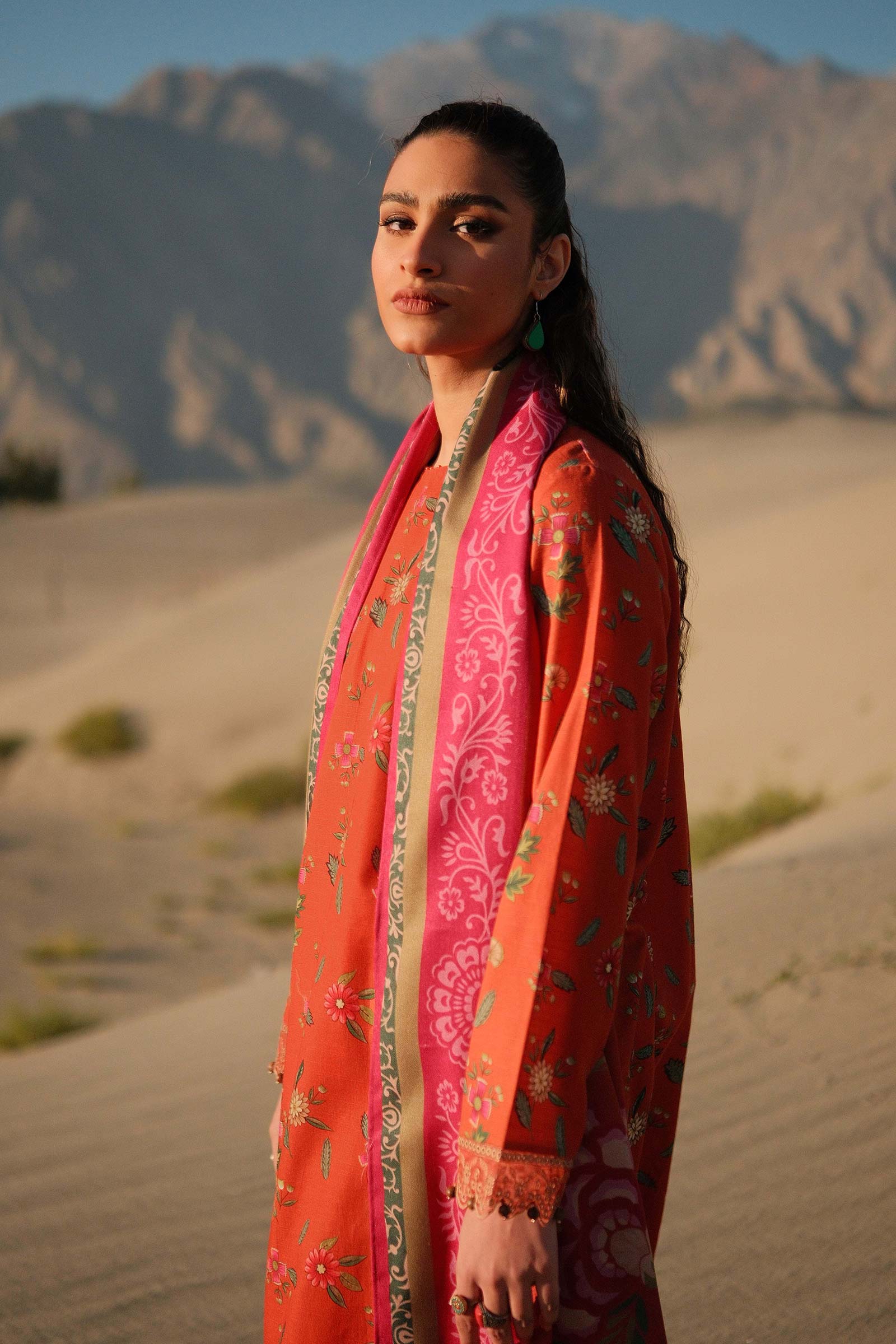 3 Pc Unstitched Printed Khaddar Suit | 505-B - Image 4