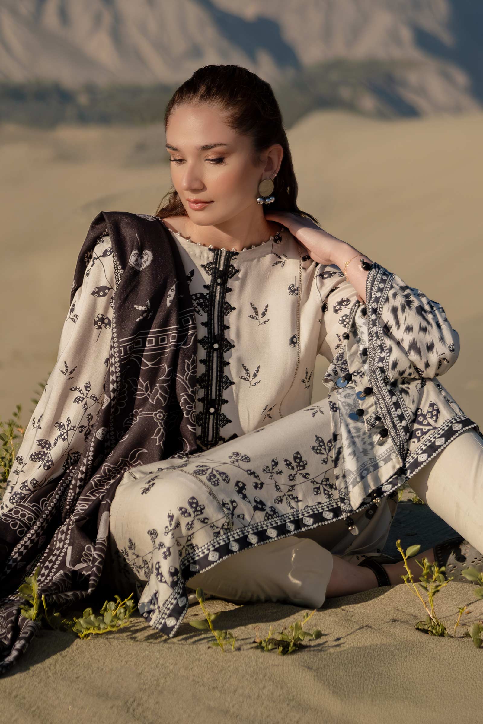 3 Pc Unstitched Printed Linen Suit | 507-A - Image 3