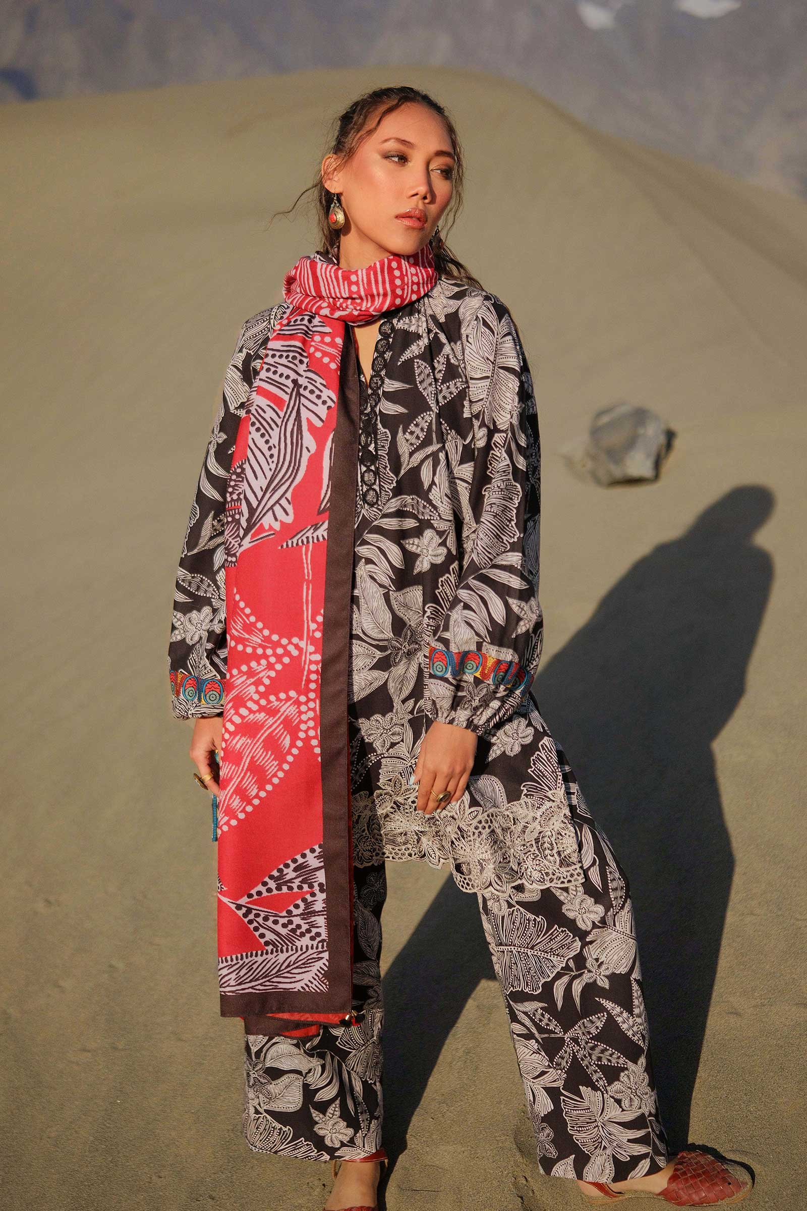 3 Pc Unstitched Printed Khaddar Suit | 509-B - Image 3
