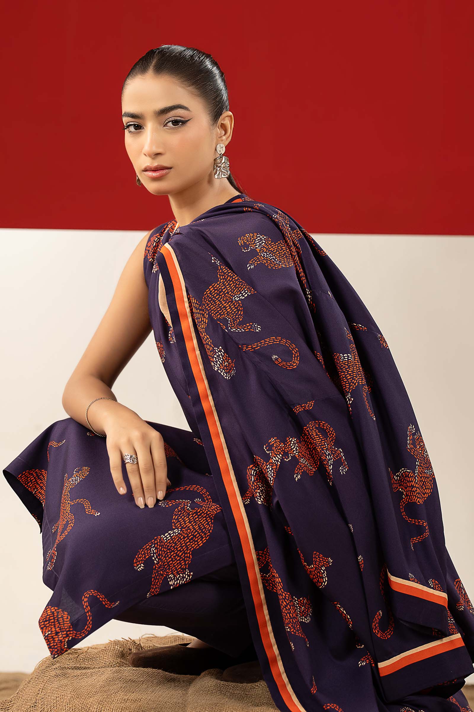 2 Pc Printed Linen Suit - Image 4