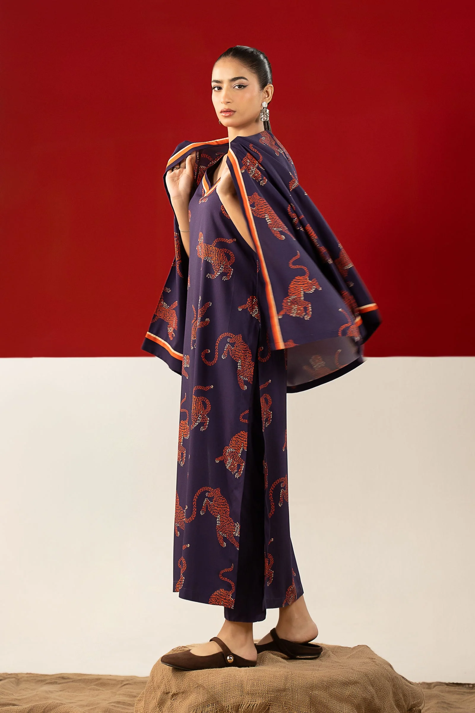2 Pc Printed Linen Suit - Image 6